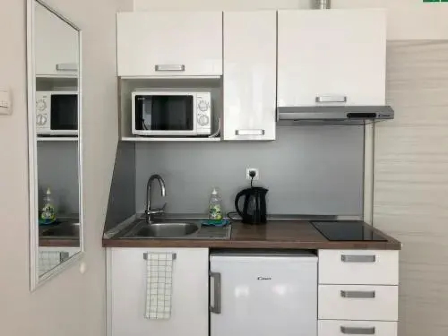 Apartments & Rooms Nardin