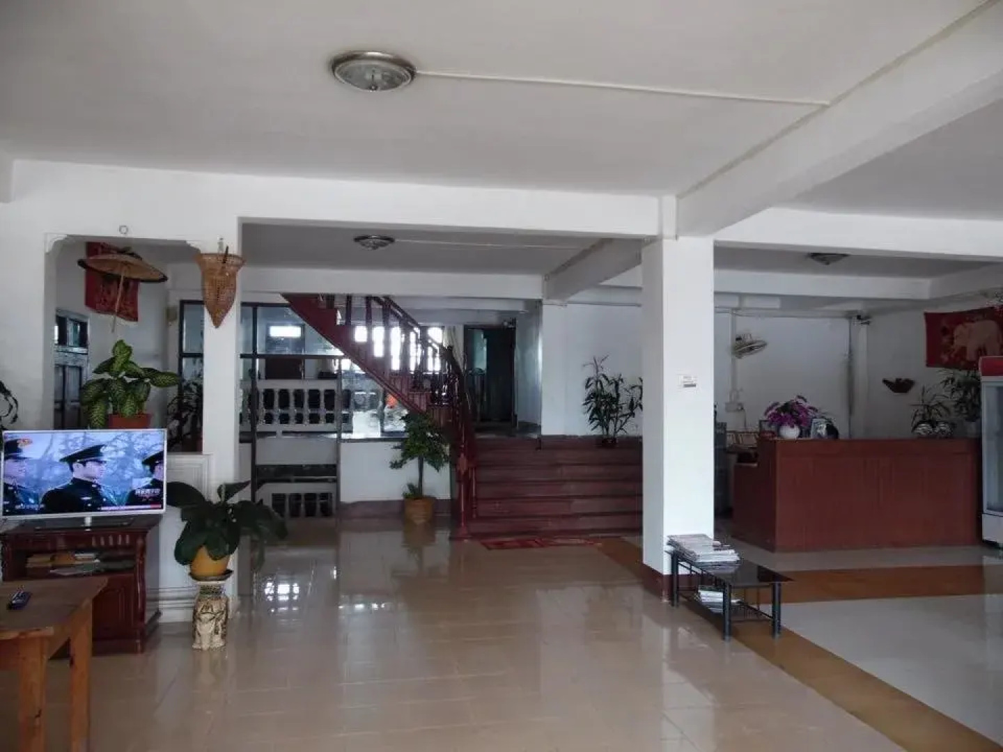 Banna Plain Of Jars House