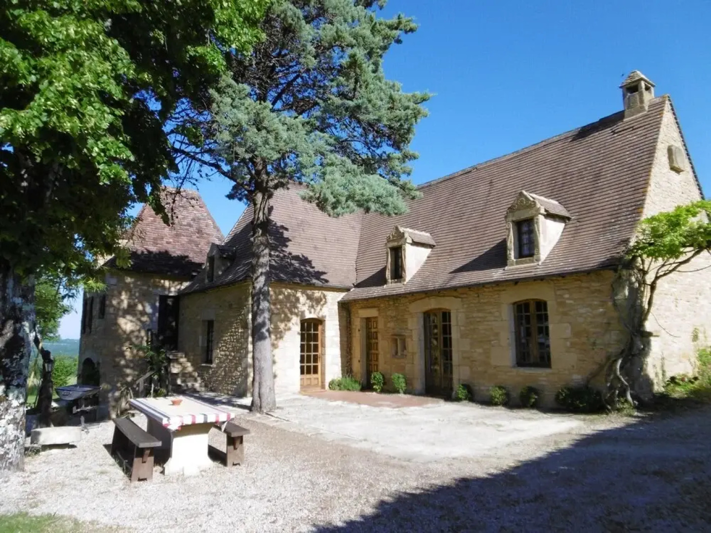 House With 5 Bedrooms in Plazac, With Private Pool, Furnished Garden a