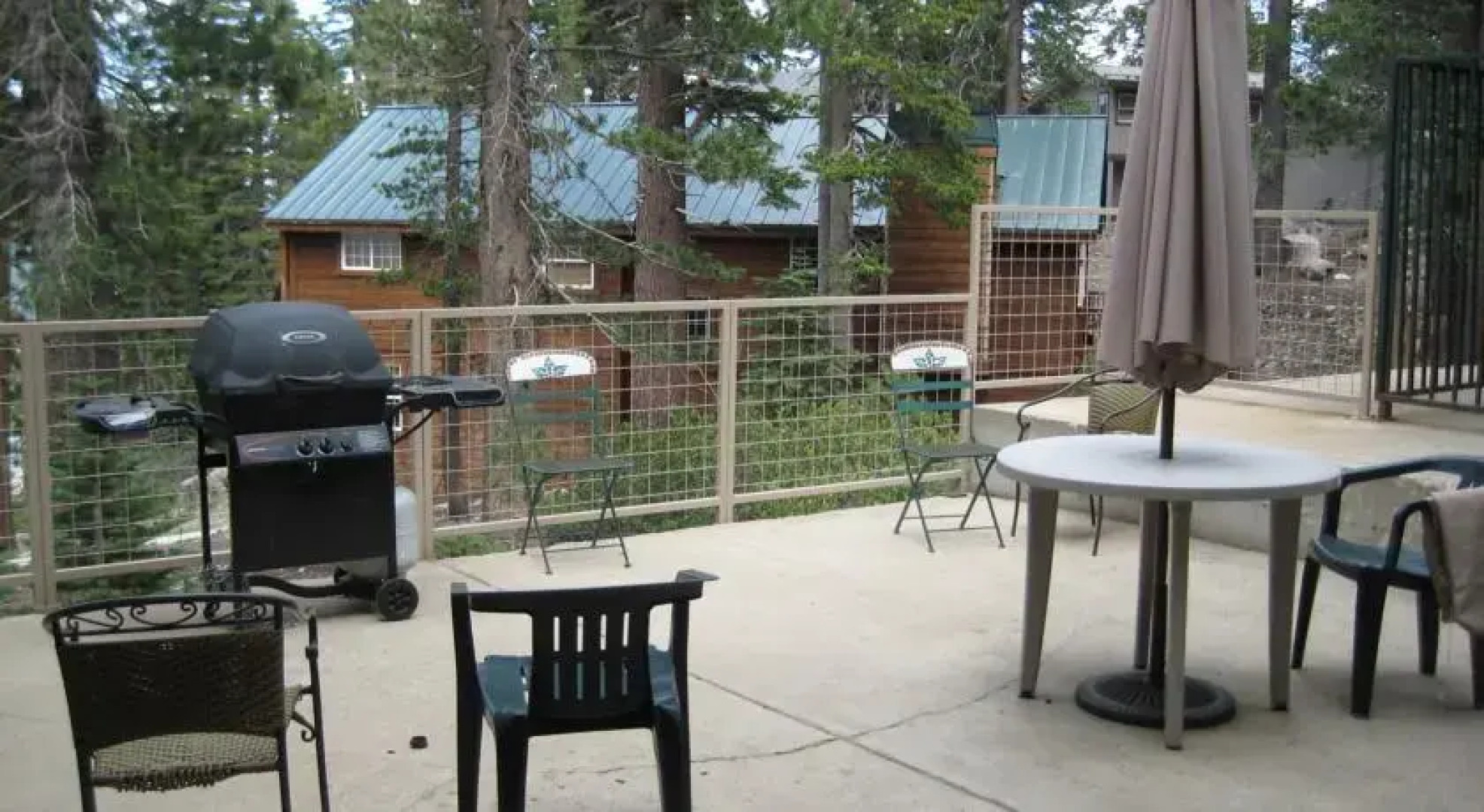 Western Slopes Villas by Mammoth Reservation Bureau