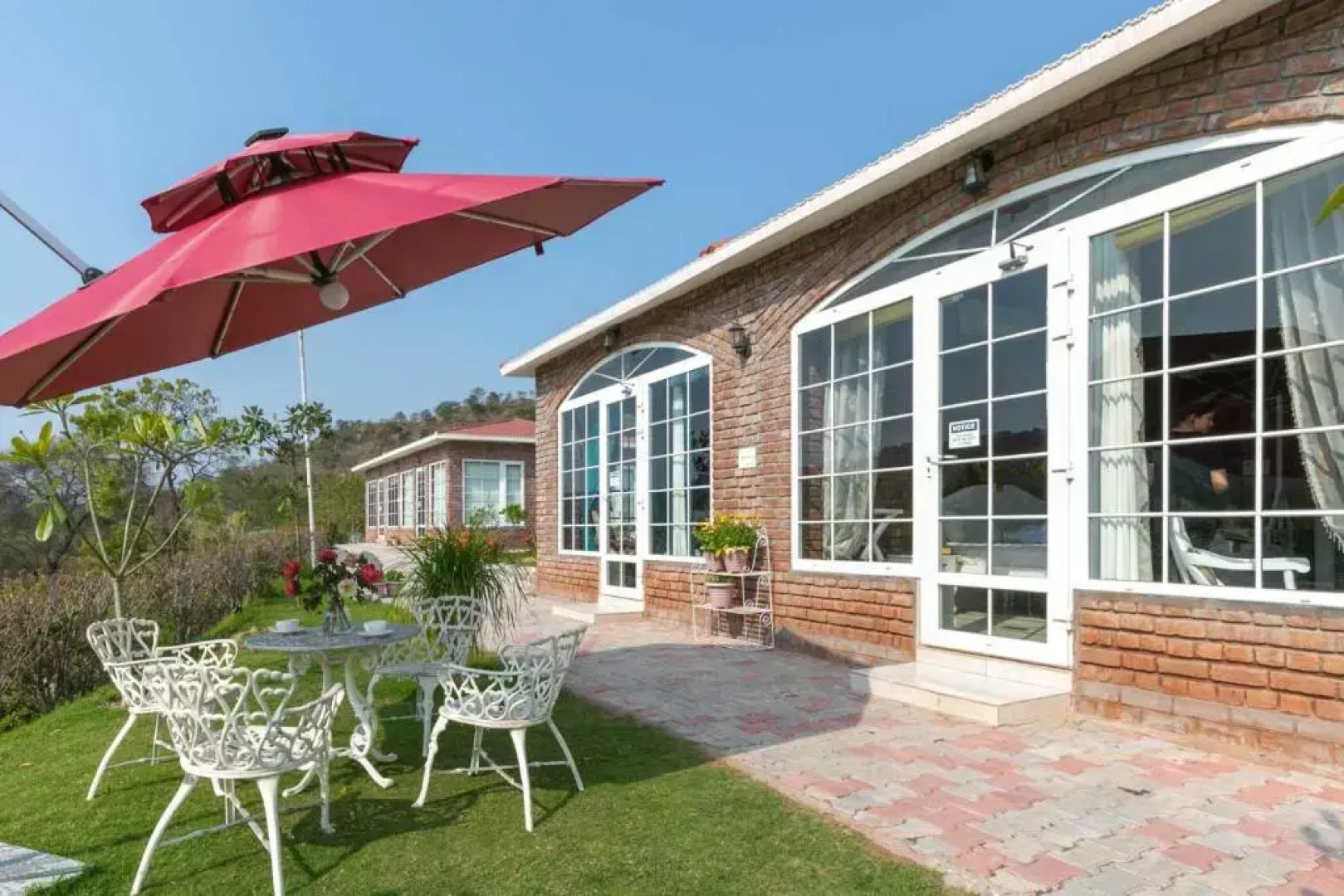 StayVista at Brickwood Hill with Outdoor Infinity Pool & Jacuzzi