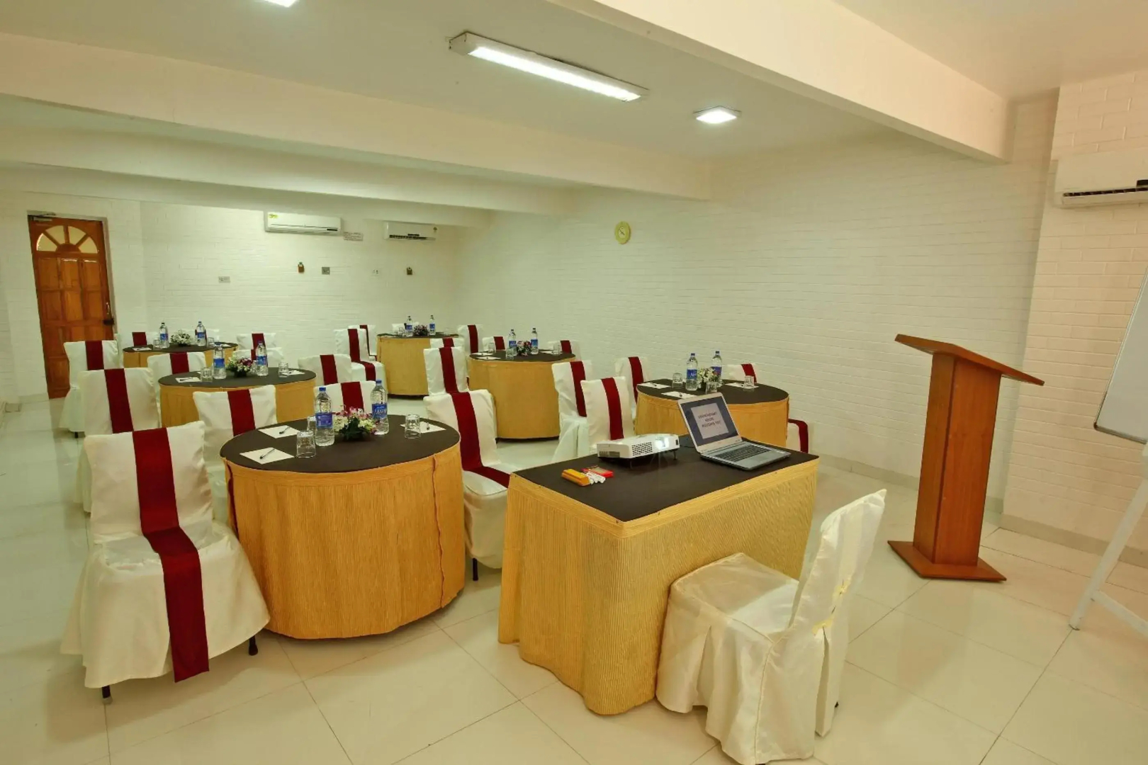 Avion Holiday Resort