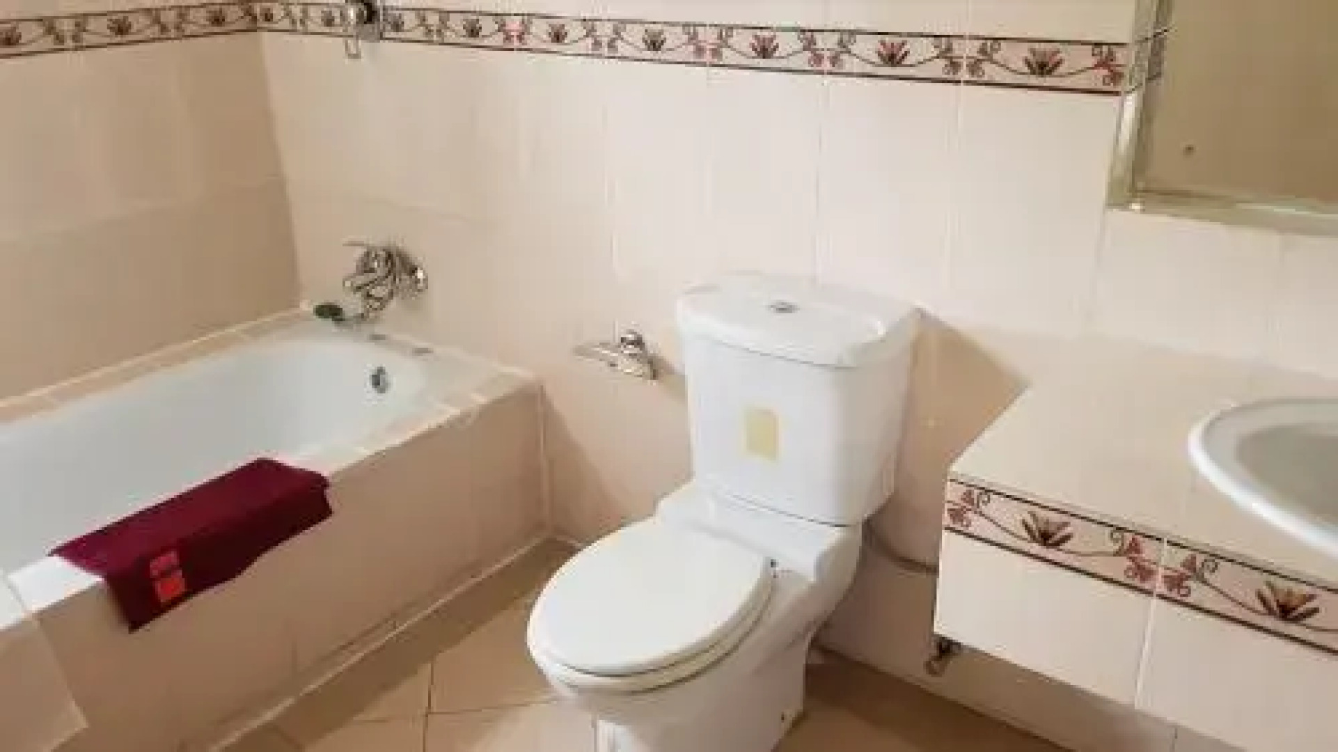 Real Homes - Kyoto Court