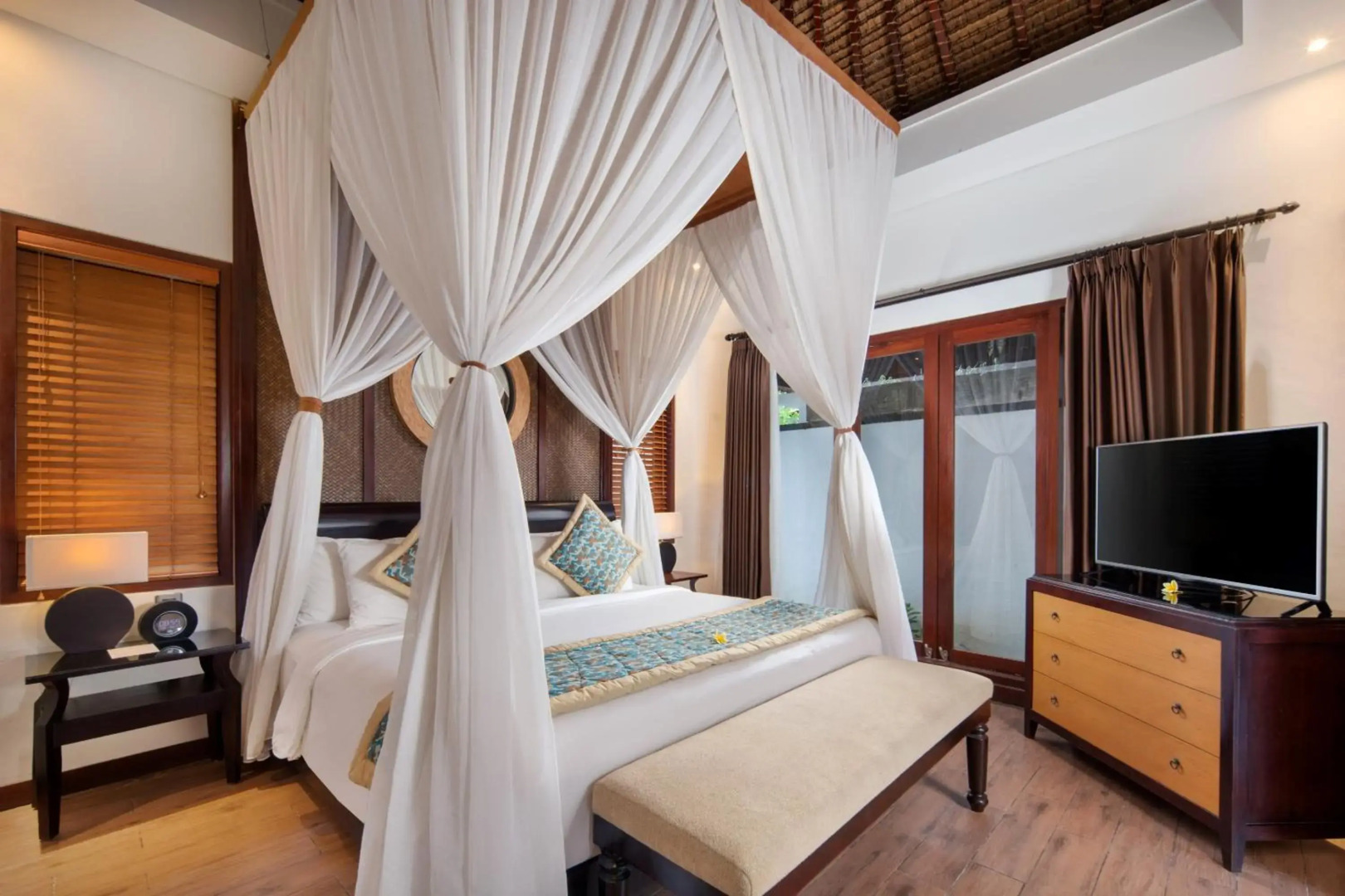 Lembongan Beach Club and Resort