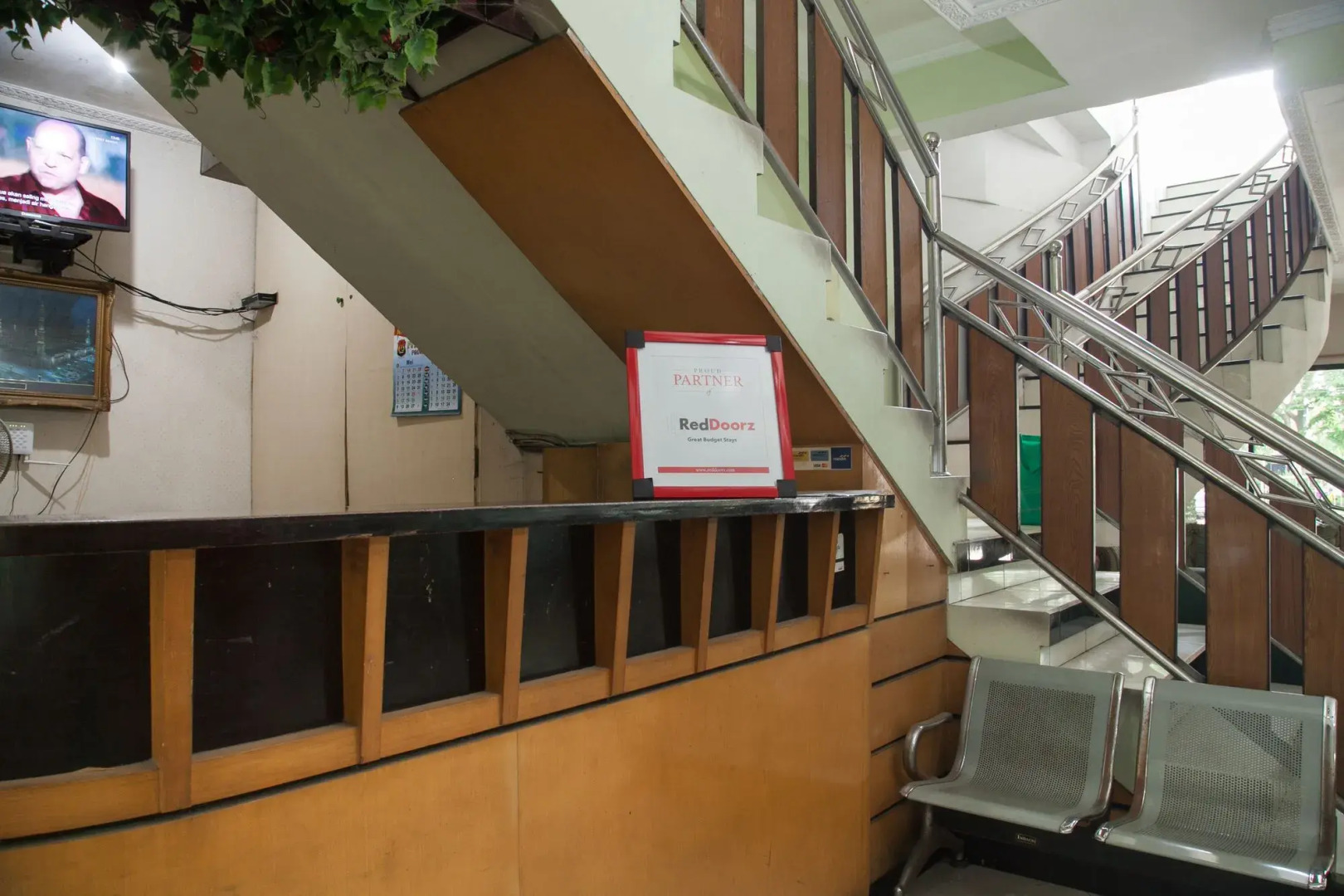 RedDoorz near Juanda International Airport