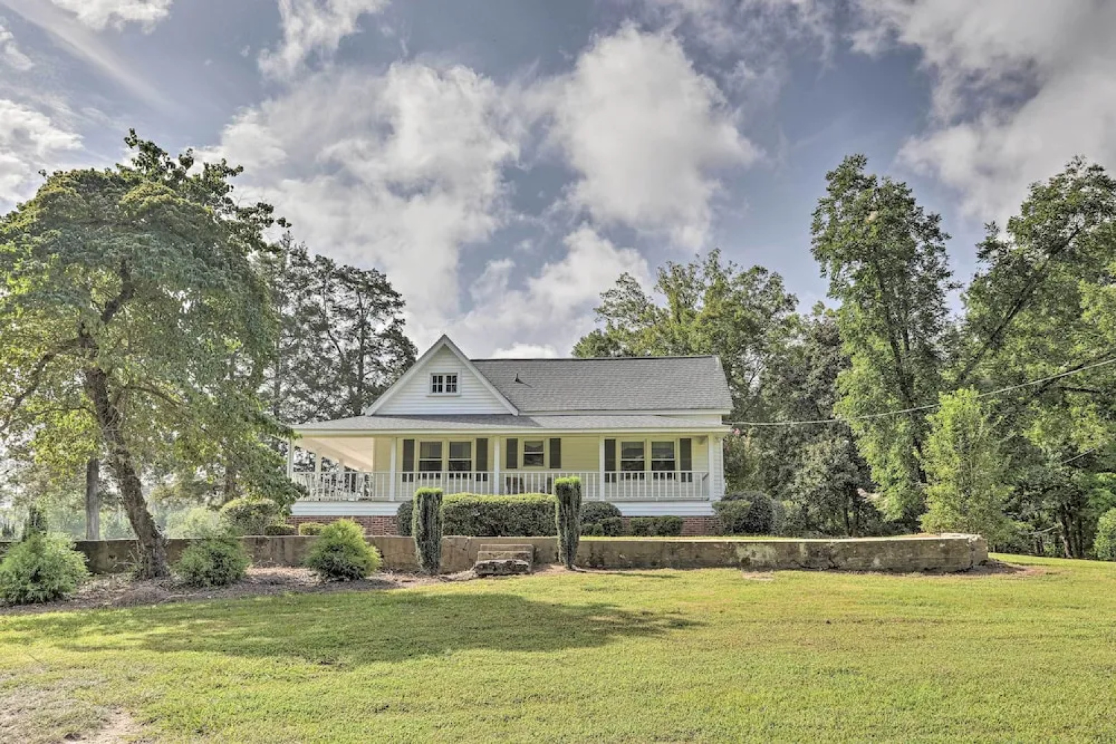 Family Home w/ Fire Pit, 2 Mi to Lake Access