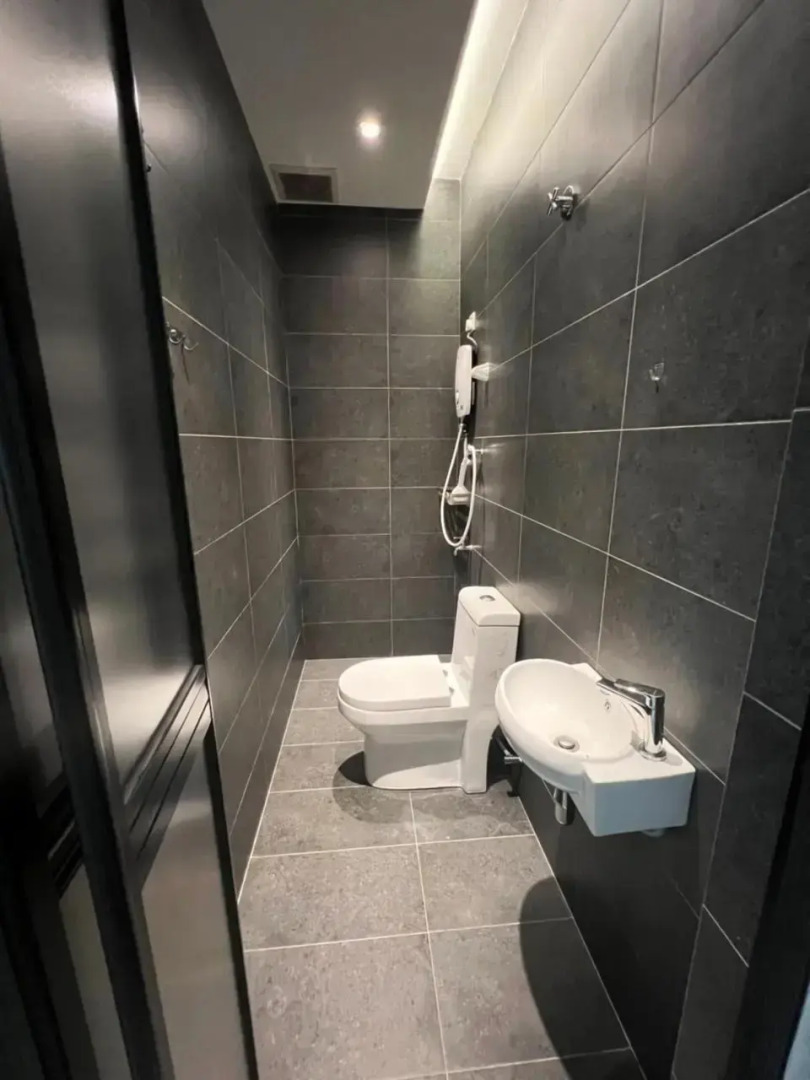 R3troHouse 3Bedroom with AC PS4,POOL TABLE,TVBOX