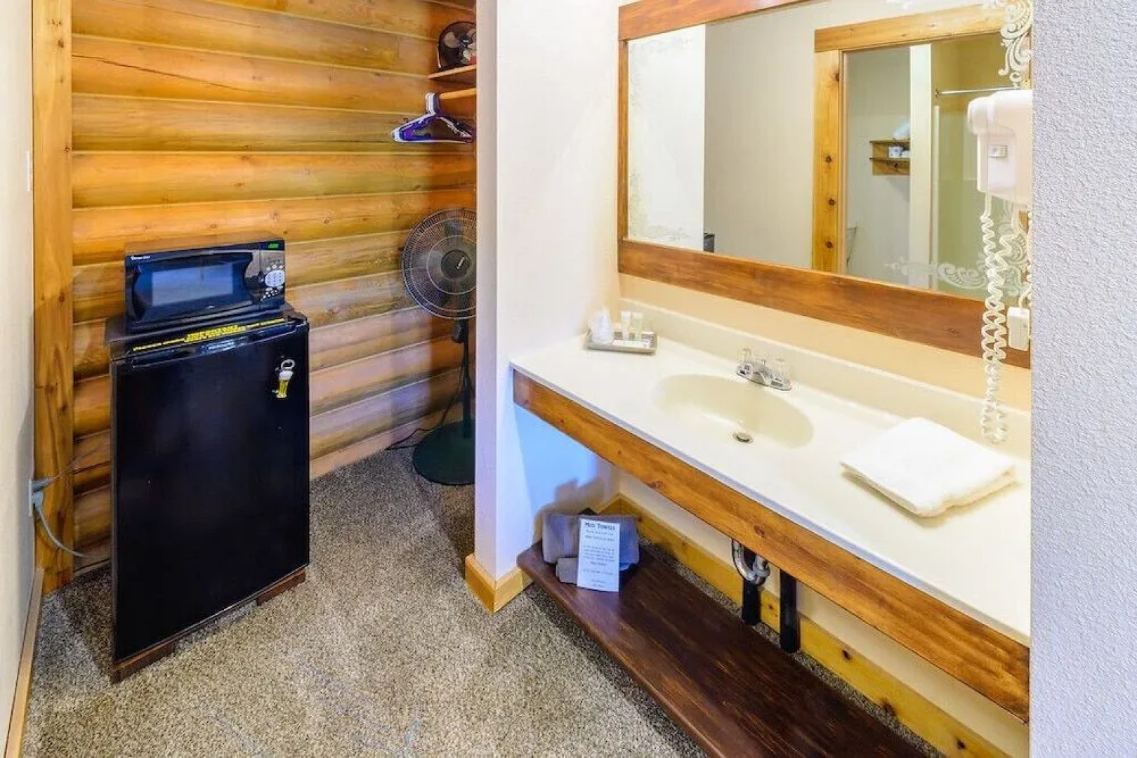 Duck Creek Village Inn