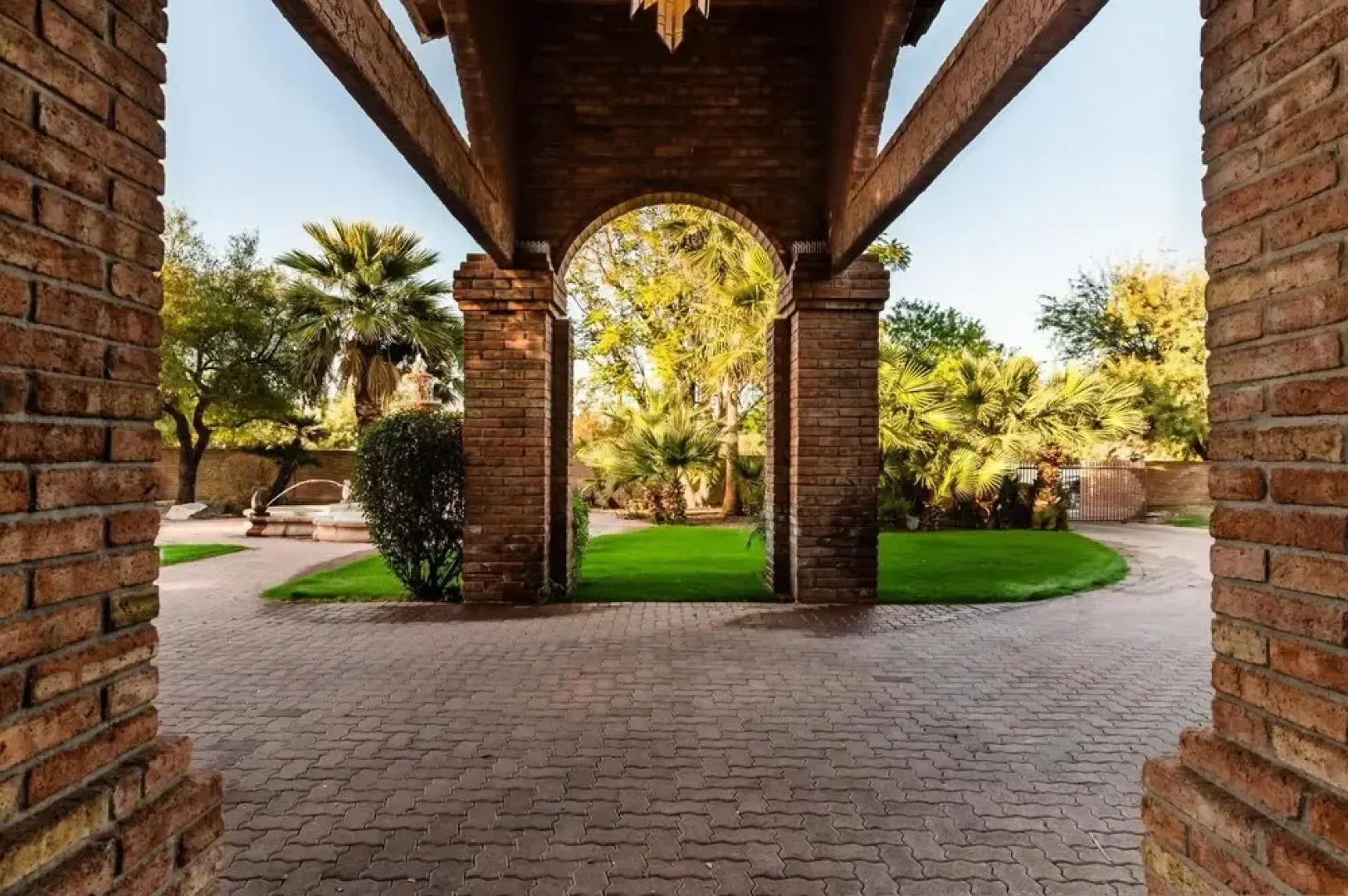 Scottsdale Cottonwoods Resort & Suites