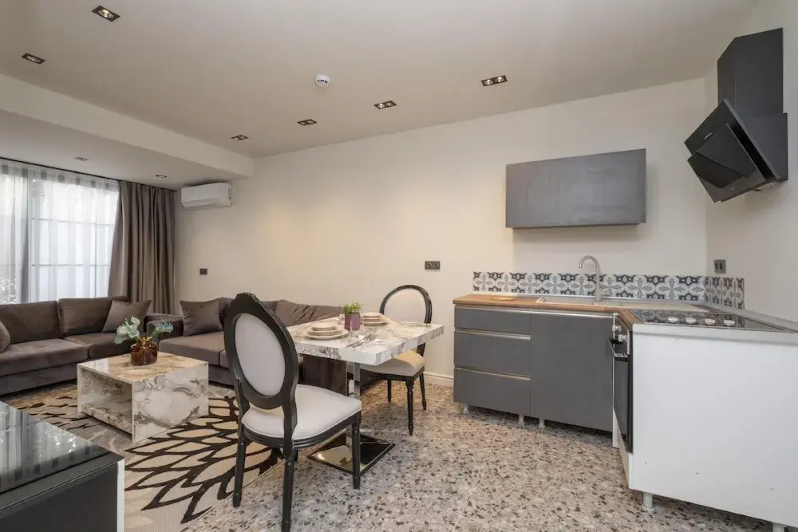 Wolf Suites
