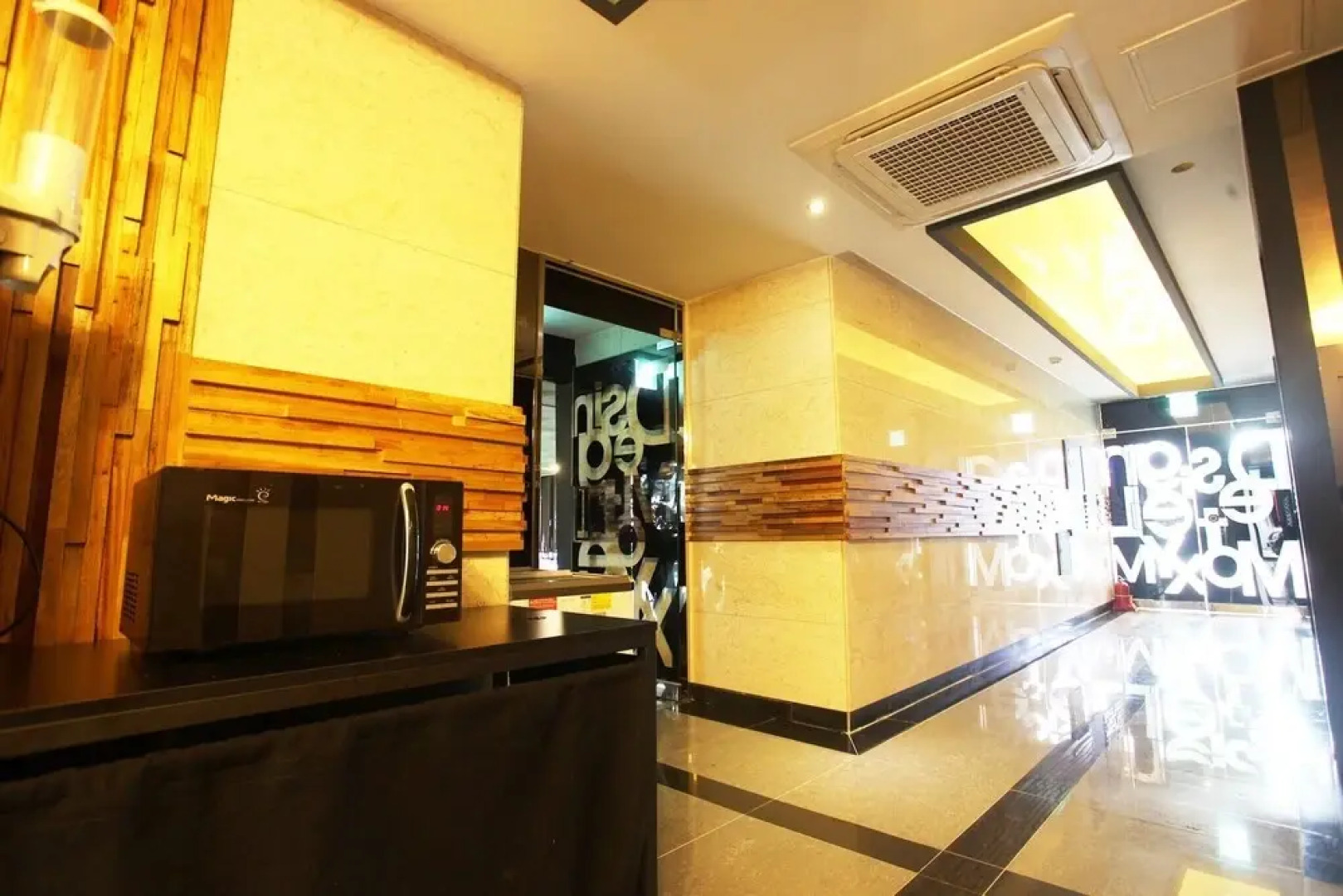 Wolgot Design Hotel XYM