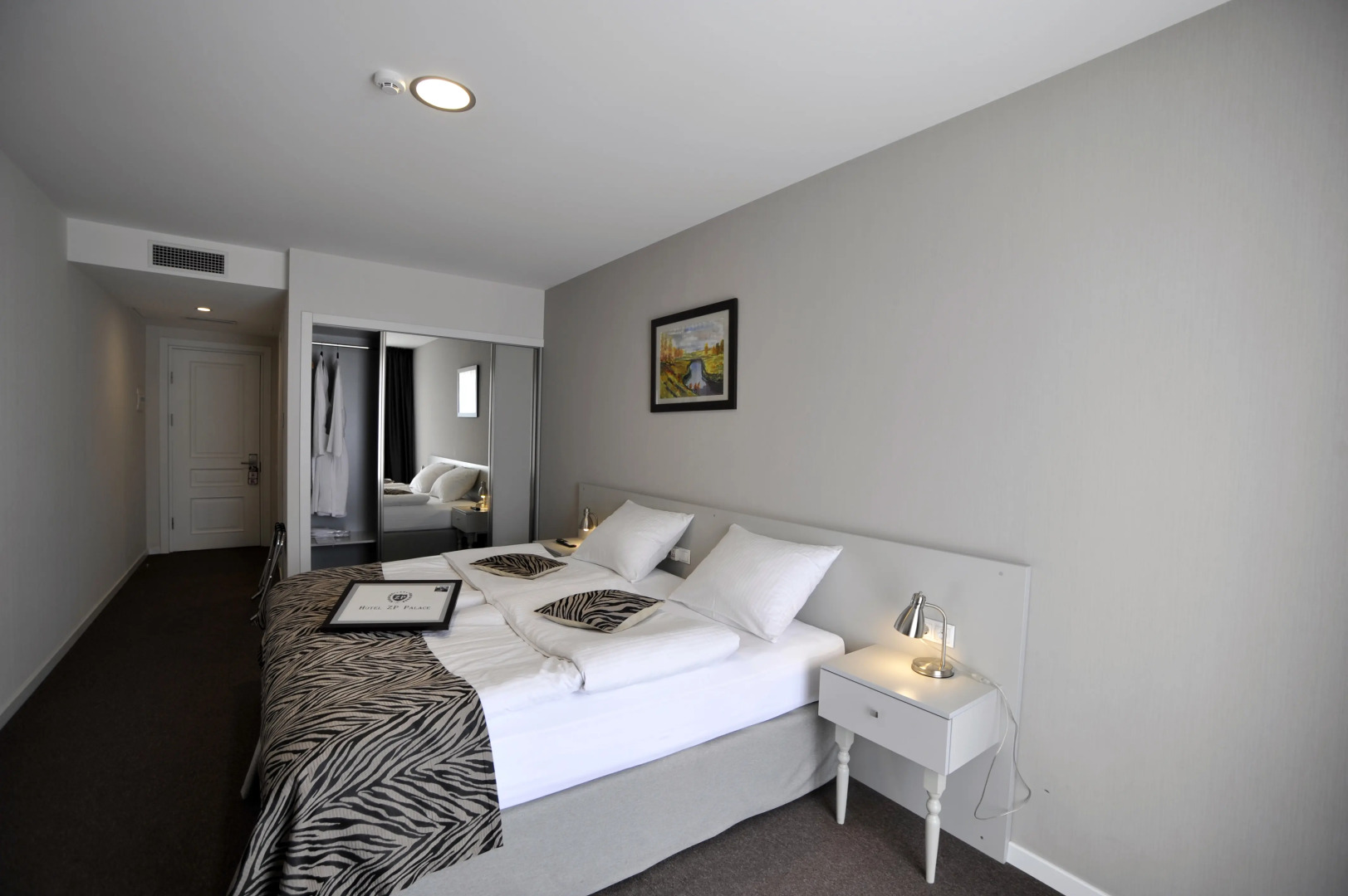 Отель ZP Palace ( ЗП Палас )