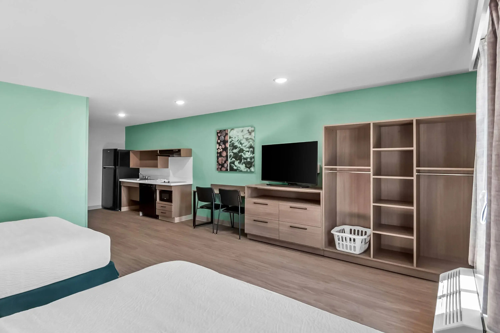 ECHO Suites Extended Stay by Wyndham Sterling