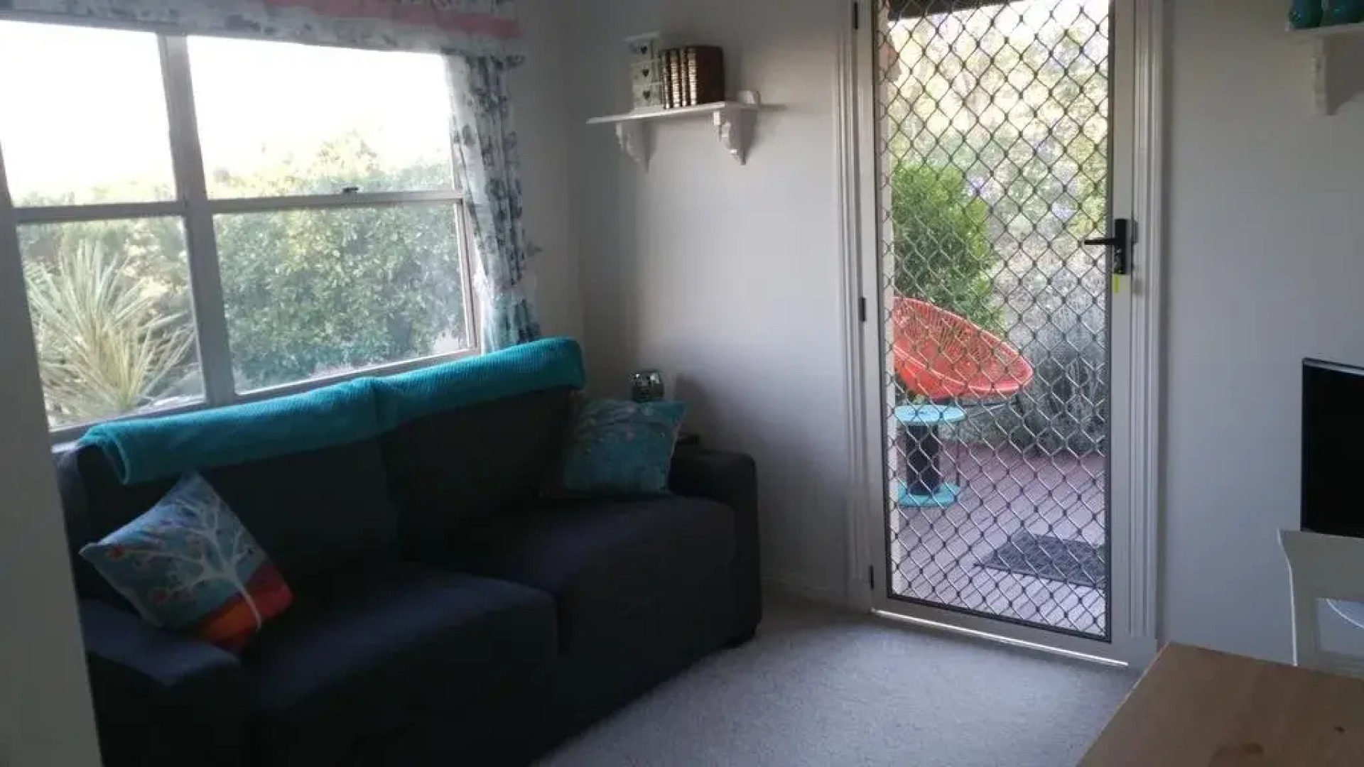 Birdhouse Cottage B&B