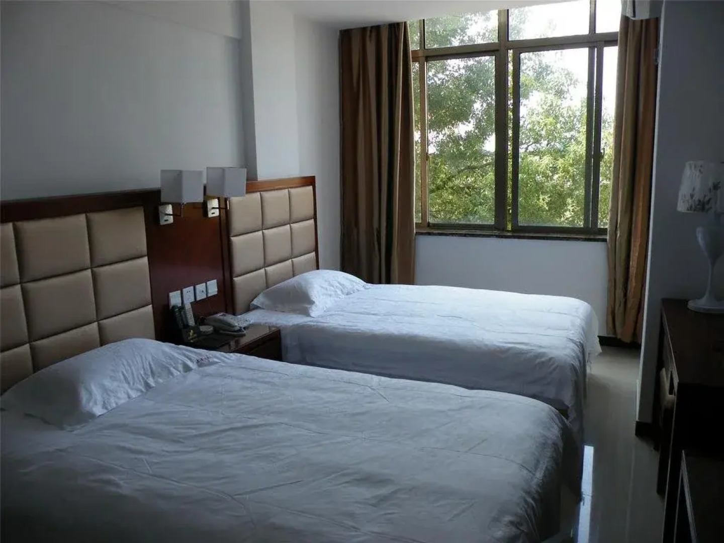 Anqing Shangfeng Business Hotel