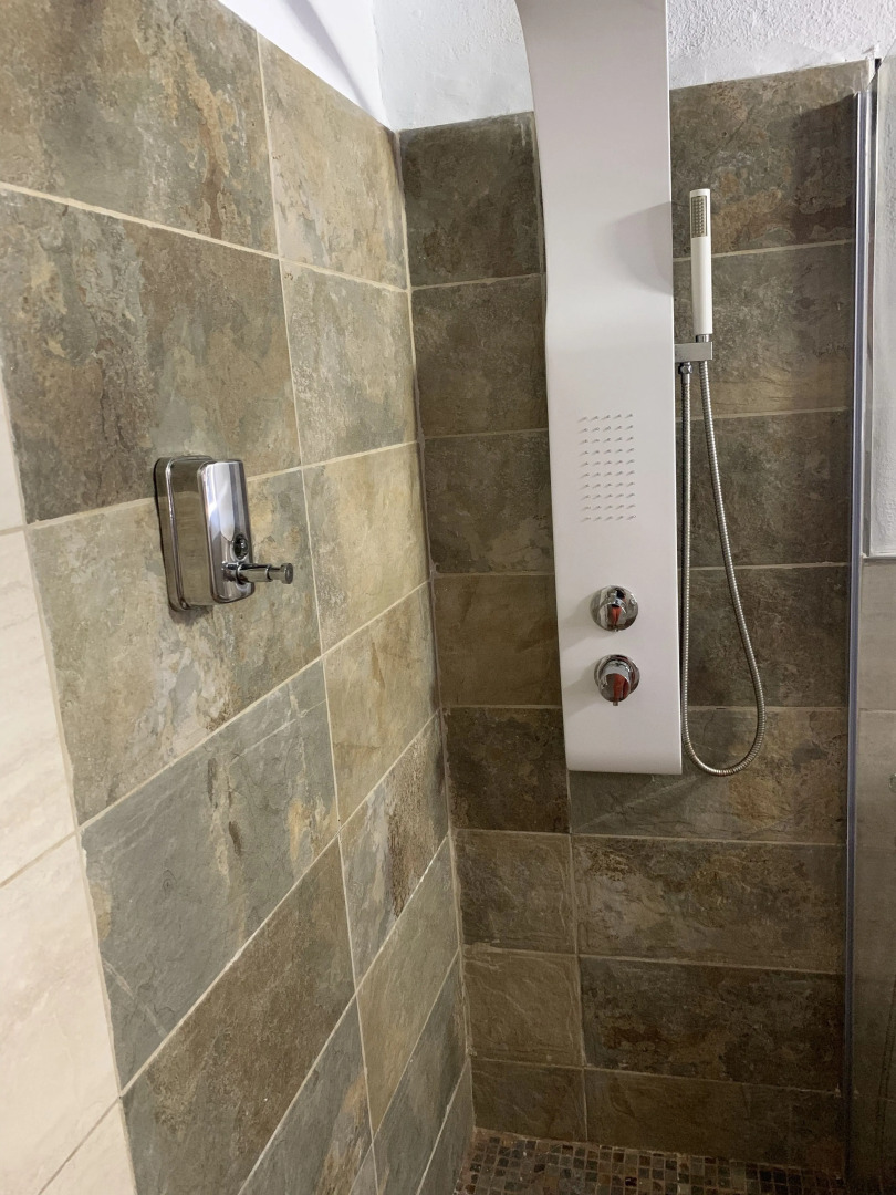 Valtisya House Pool & Airport