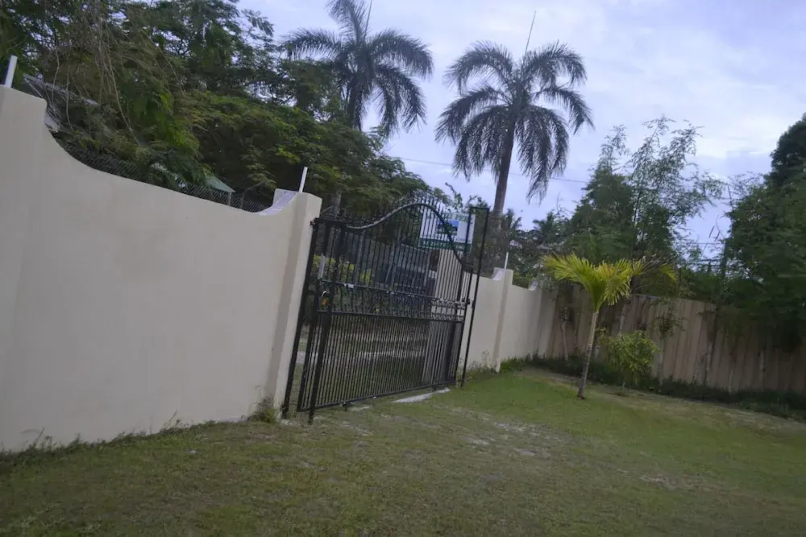 My Ozi Perl Self Catering Guest House