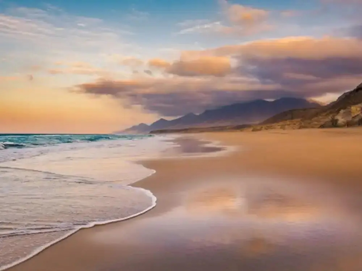 Apartment in Puerto del Rosario Near Playa Chica