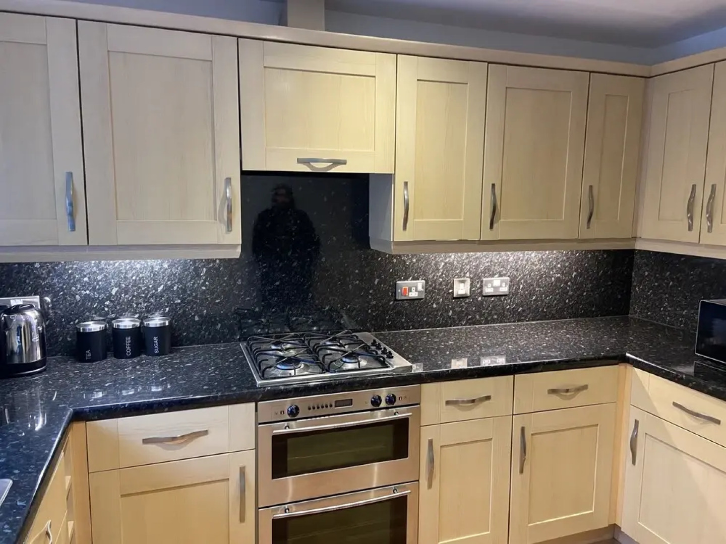 Royal Oak Apartment in Manchester Central Location