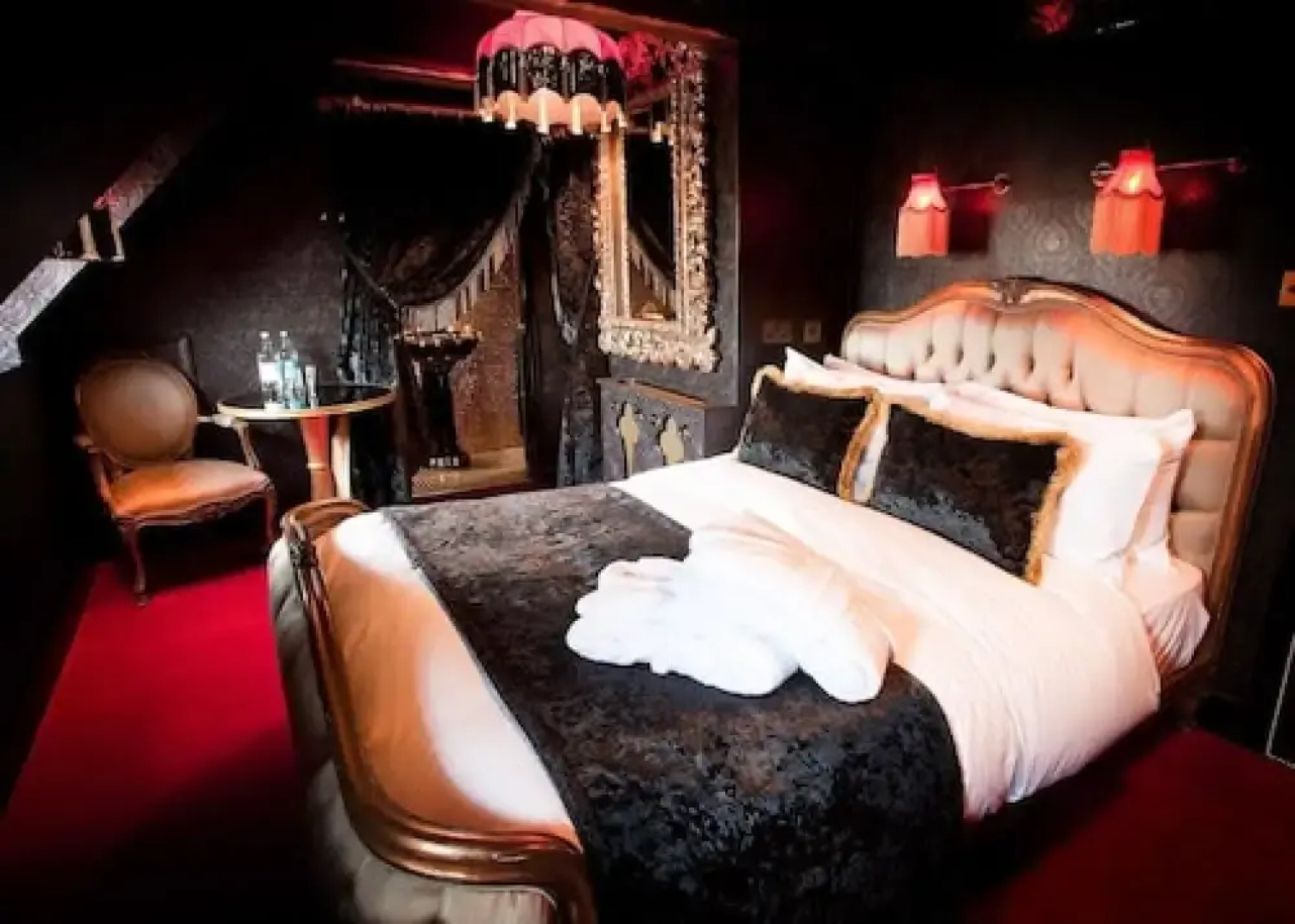 Crazy Bear Hotel-Beaconsfield