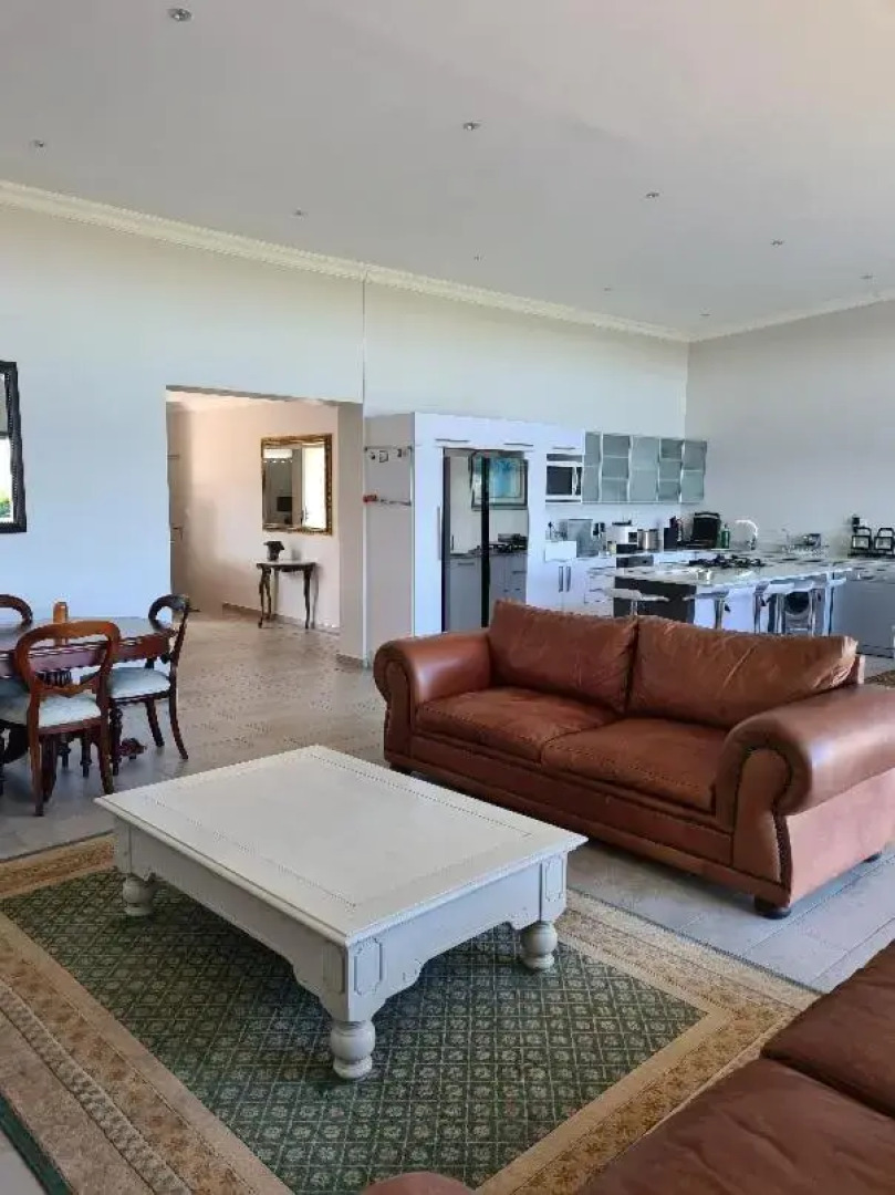 10 on Aquavista Addo River View Villa