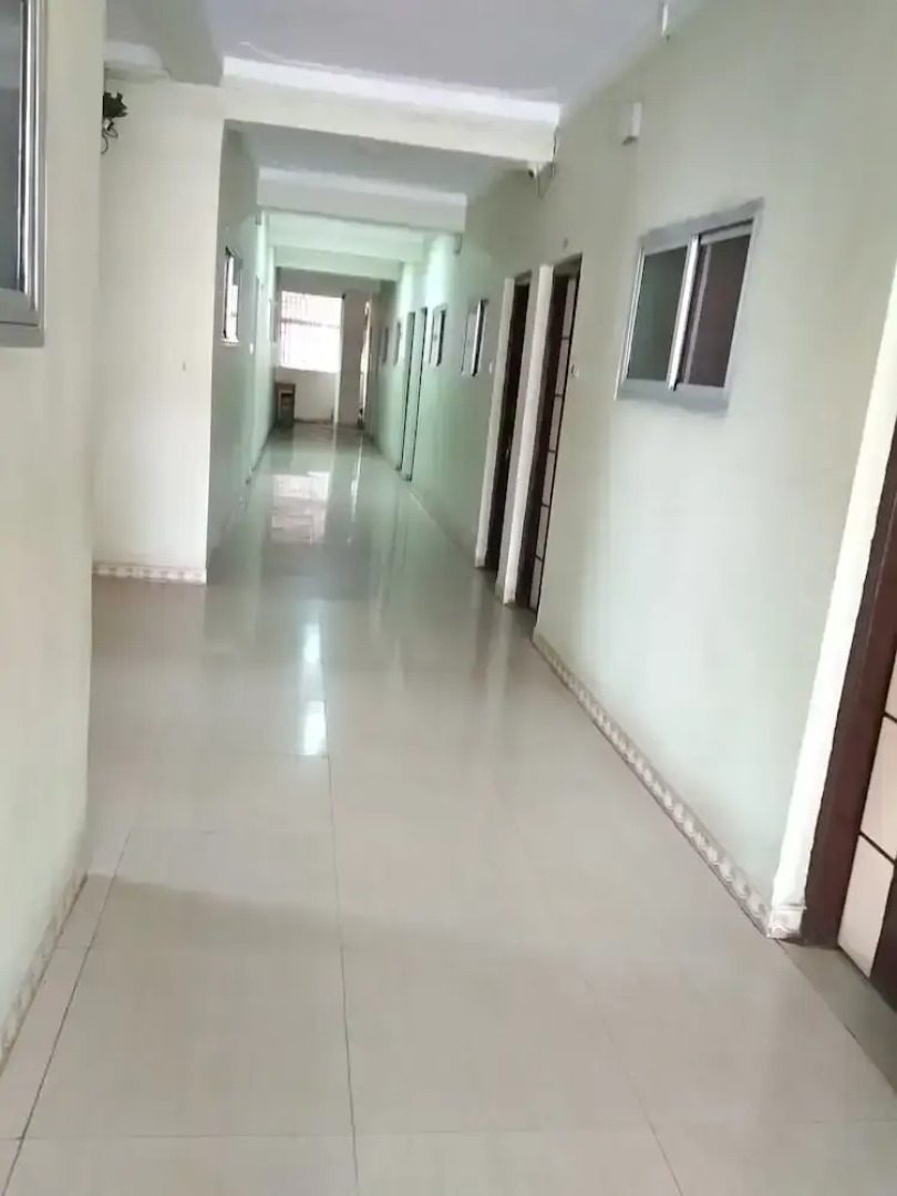 Iroomz Hotel Sagar Deluxe