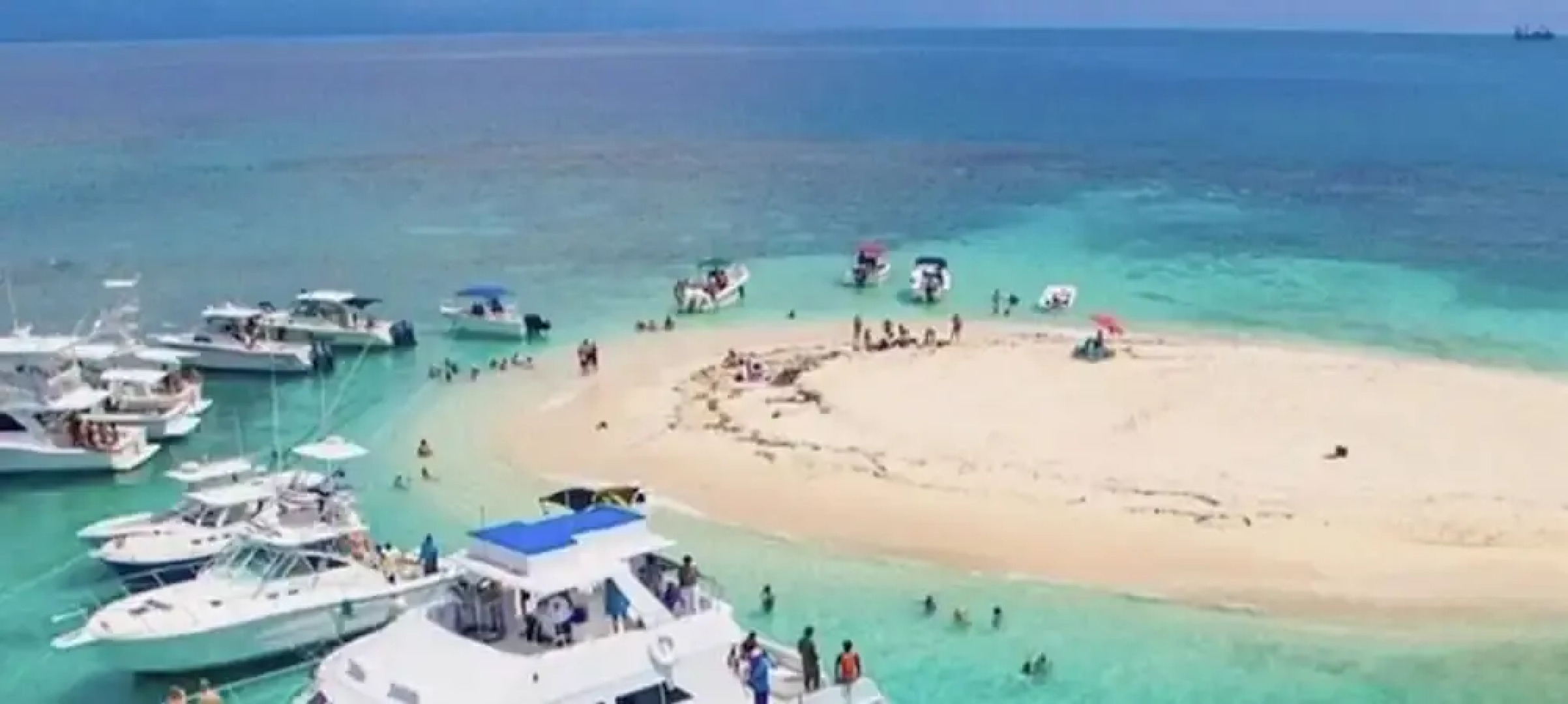 876 JA Oasis by Kingston Airport