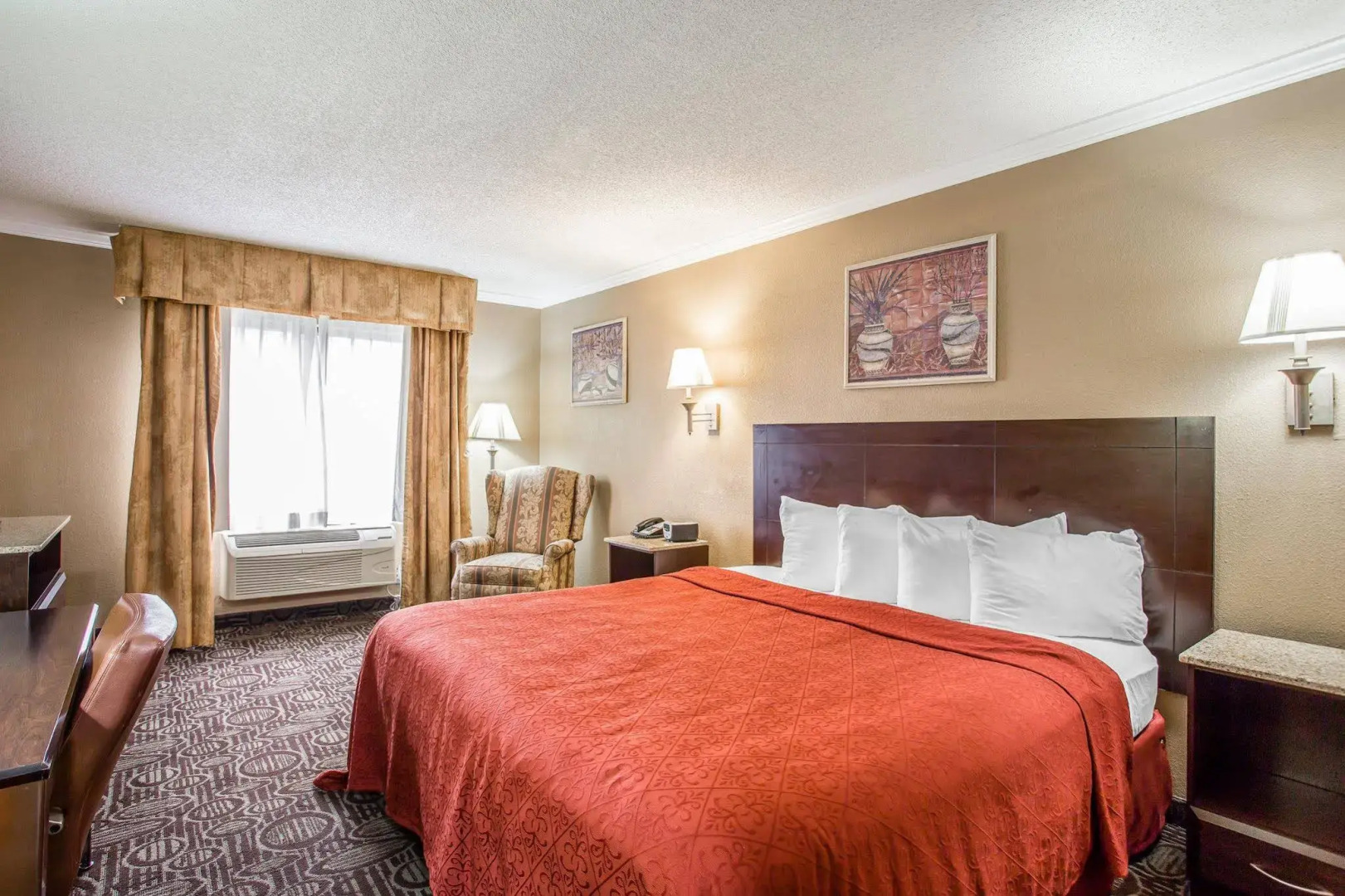 Quality Inn & Suites Ft. Jackson Maingate