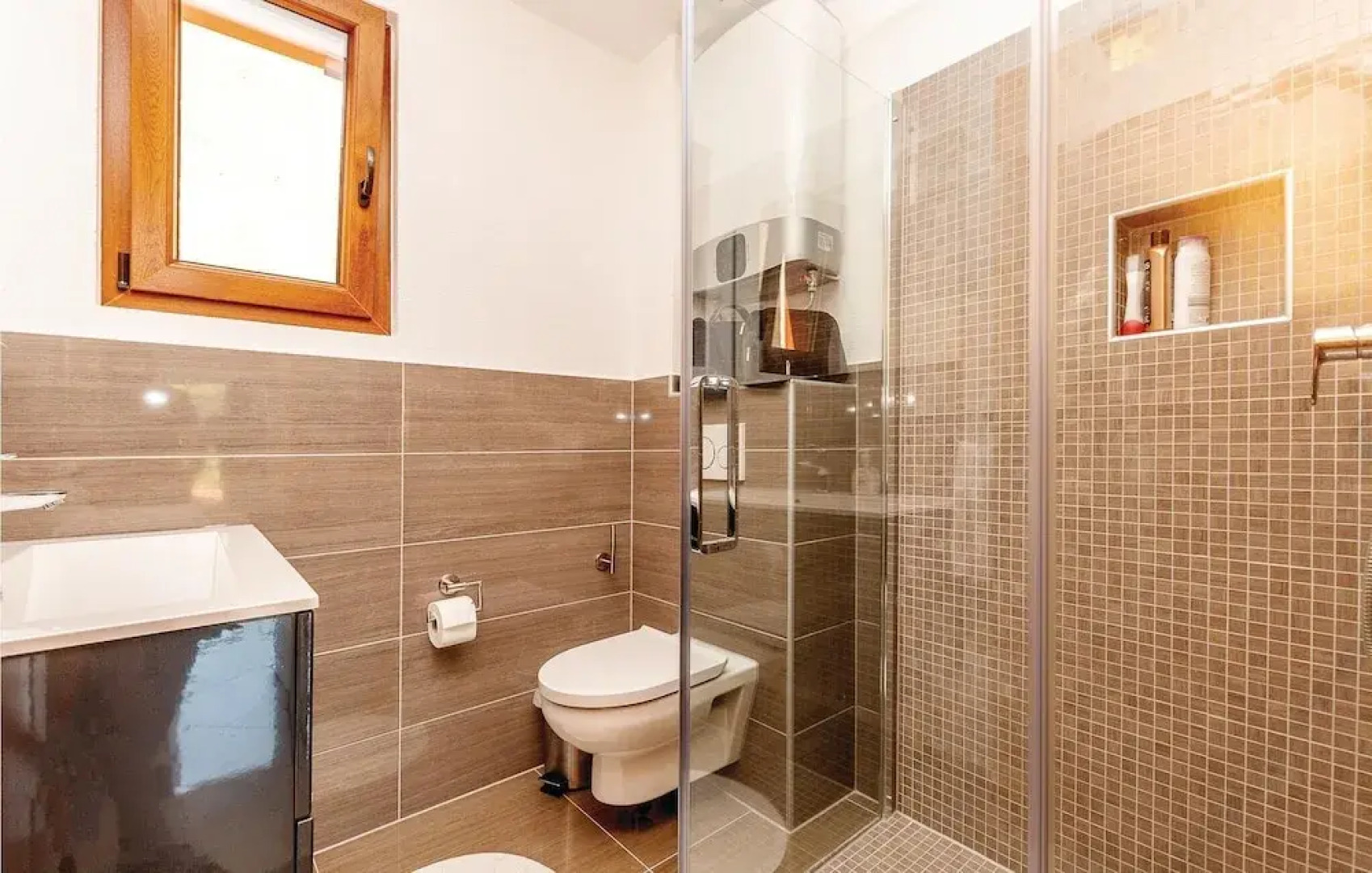 Beautiful Home in Pirovac With Wifi and 2 Bedrooms