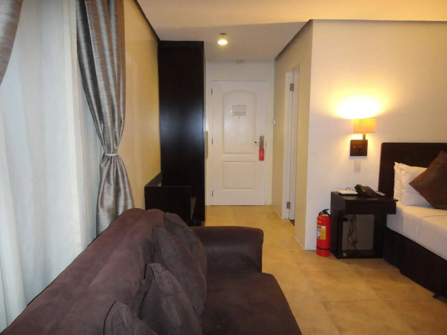 Premiere Citi Suites