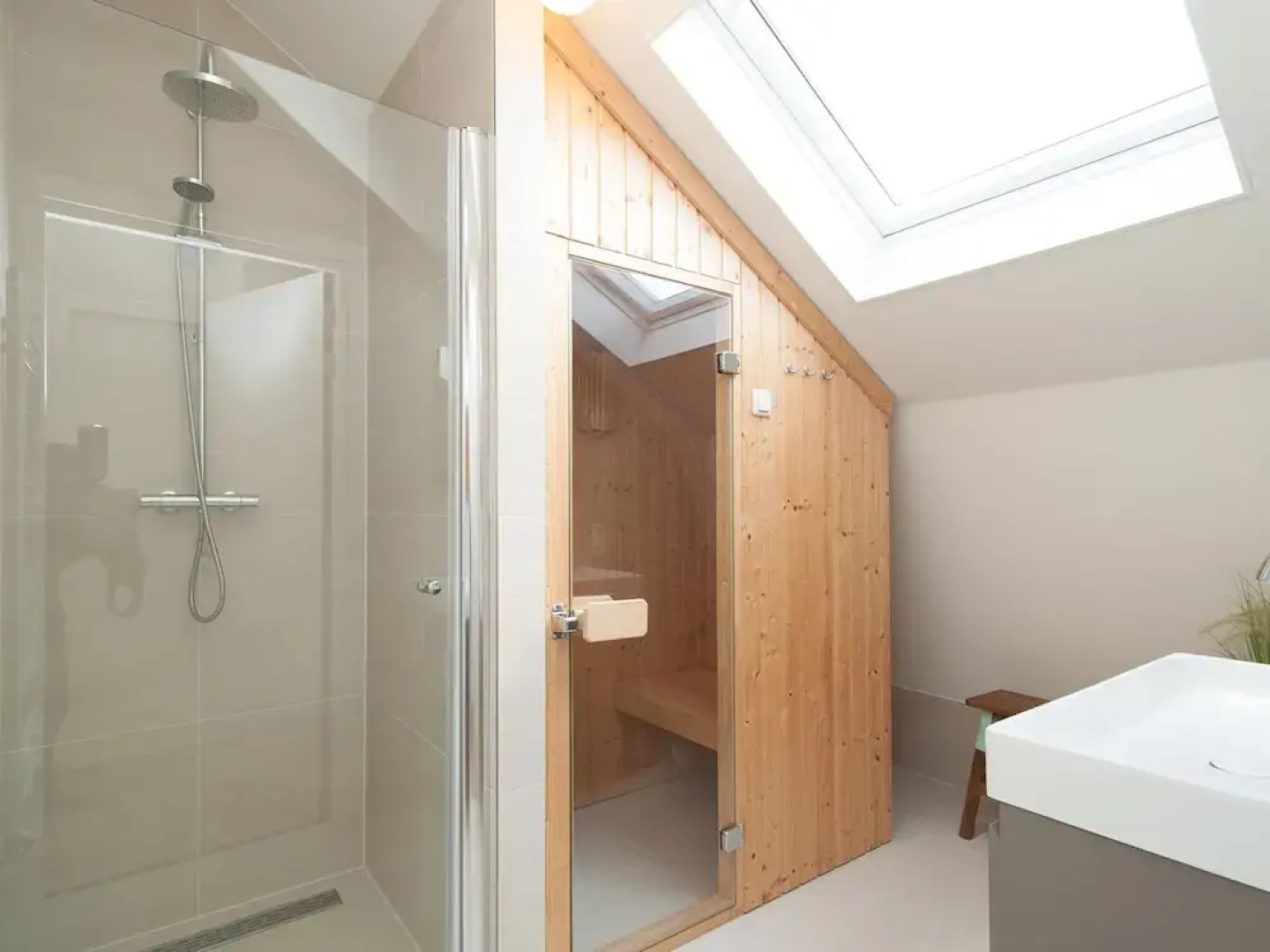 Beautiful new Villa With Sauna Surrounded by Dune Reserve Near the sea