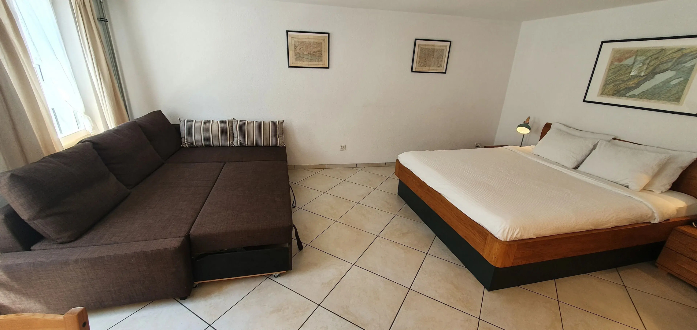 The Aarburg Hotel & Café