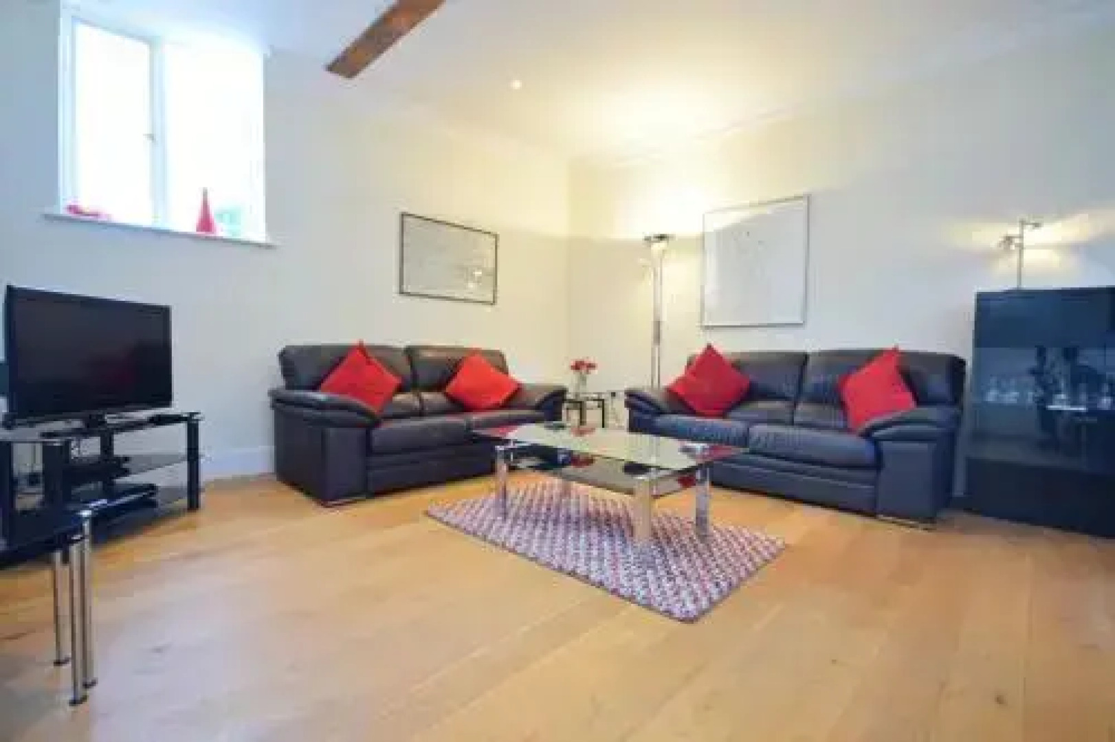 11 Angel Yard, Midhurst