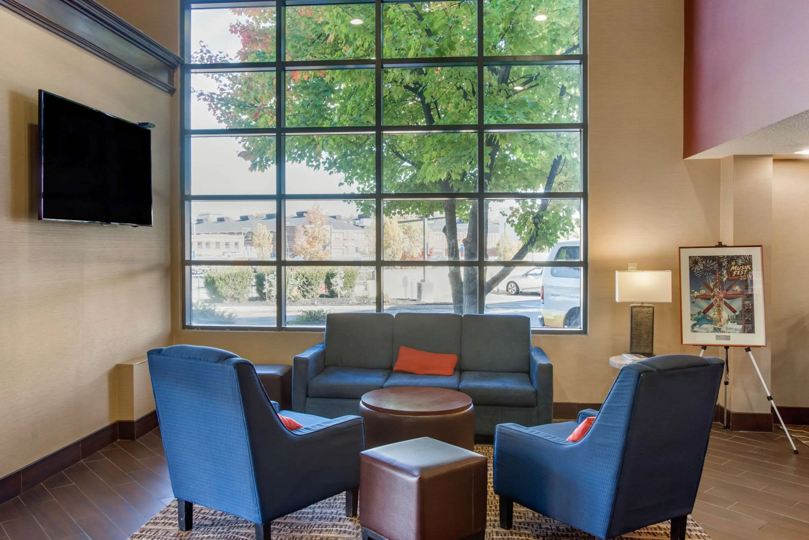 Comfort Suites Bethlehem Near Lehigh University and LVI Airport