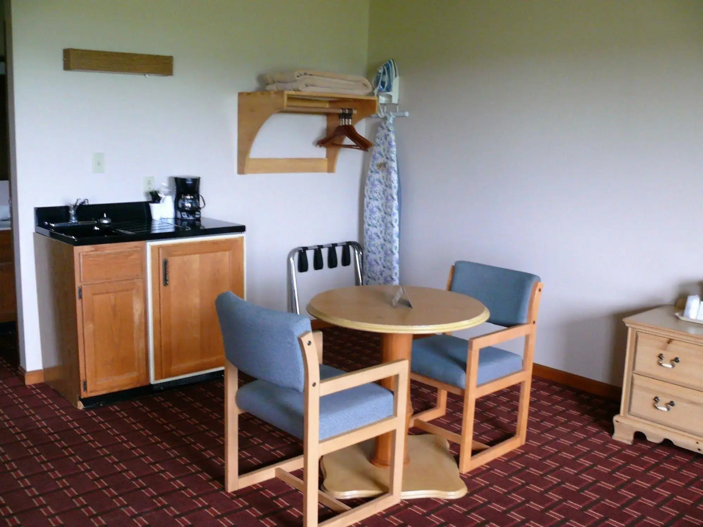 The Woodridge Inn