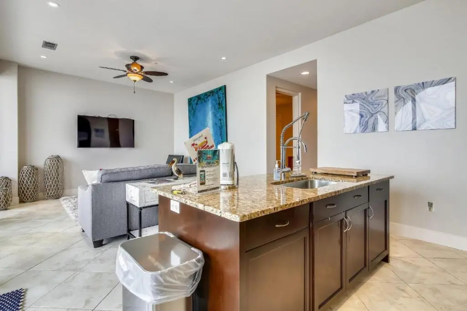 Diamond Beach 707 - Pelican Pass