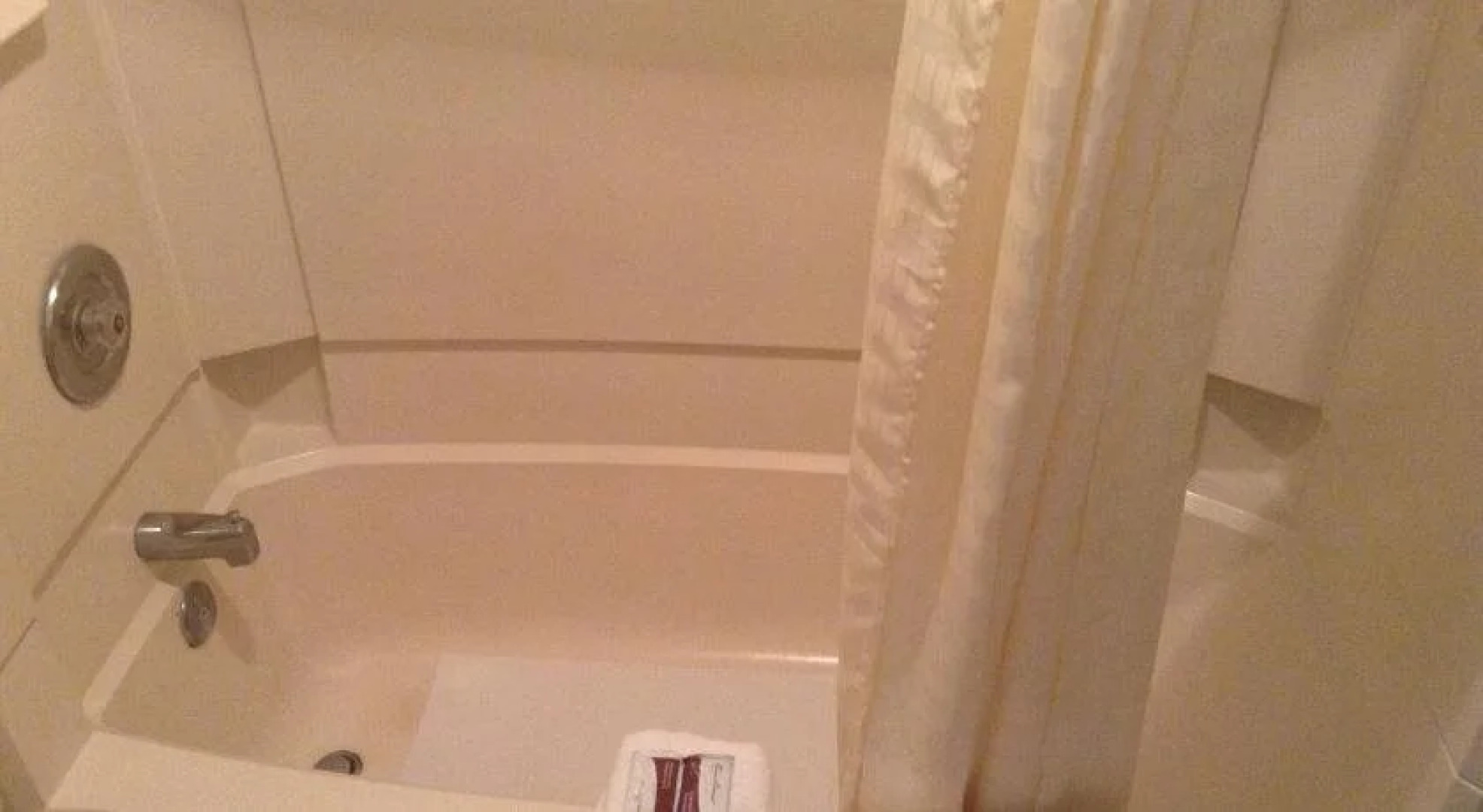 Inn Between The Hedges