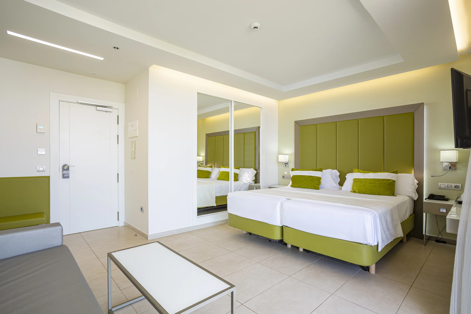 Hotel Torre Del Mar