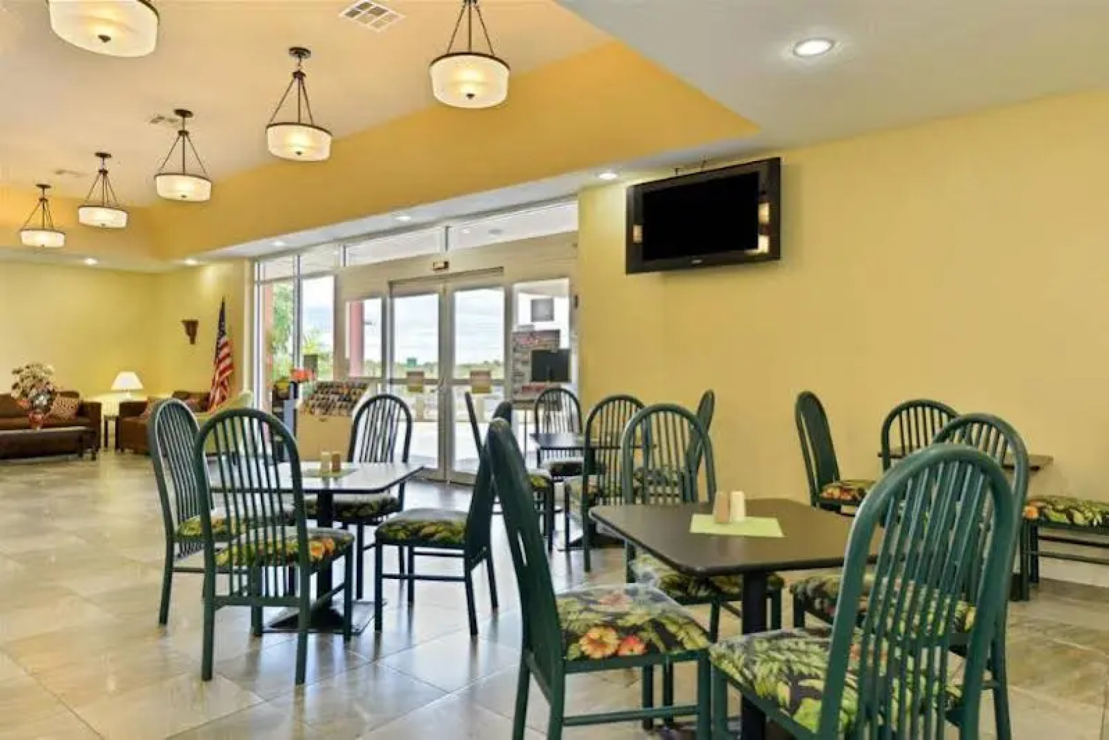 Econo Lodge Space Center