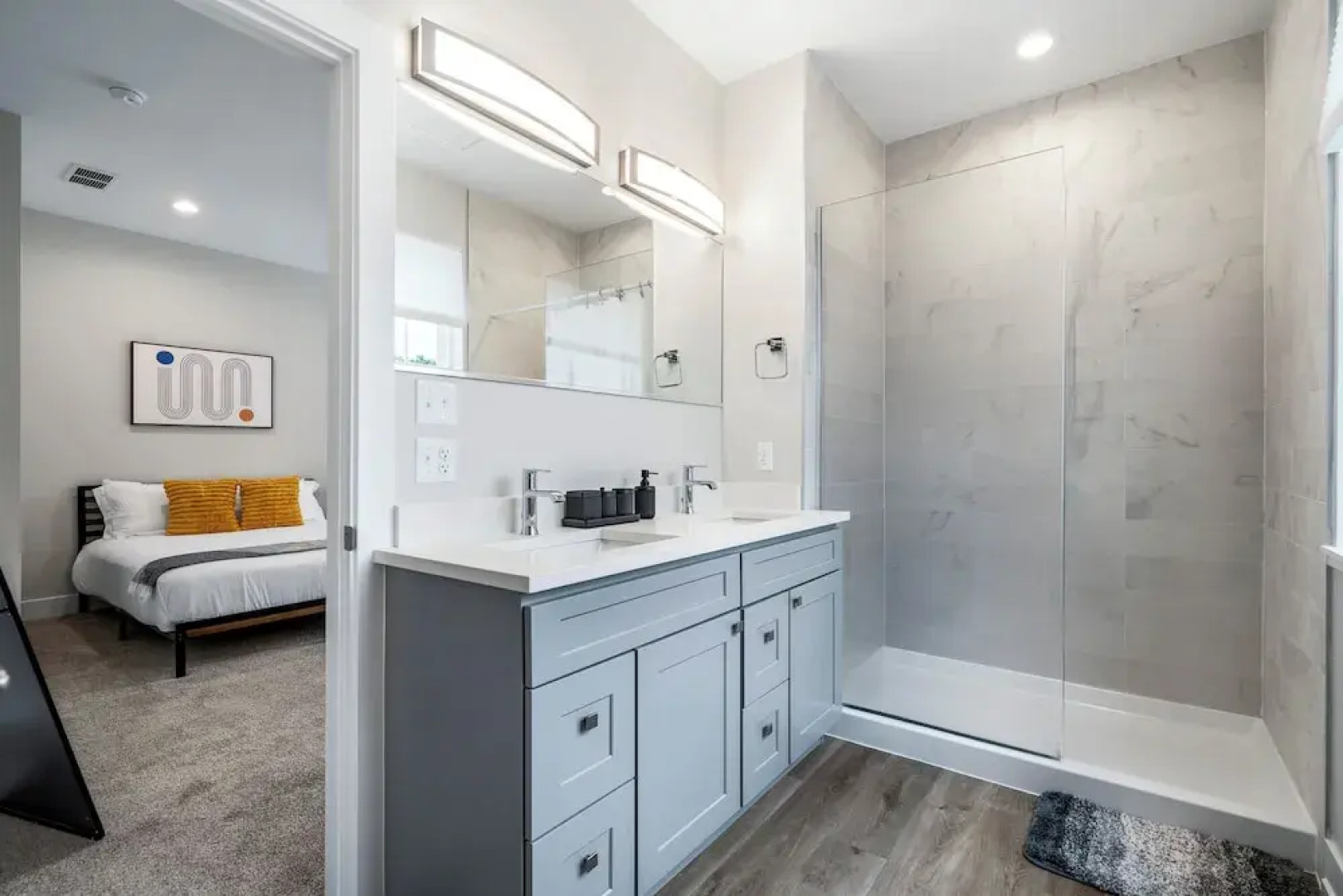 Spacious 4BR Warrenville Home- Rep 1