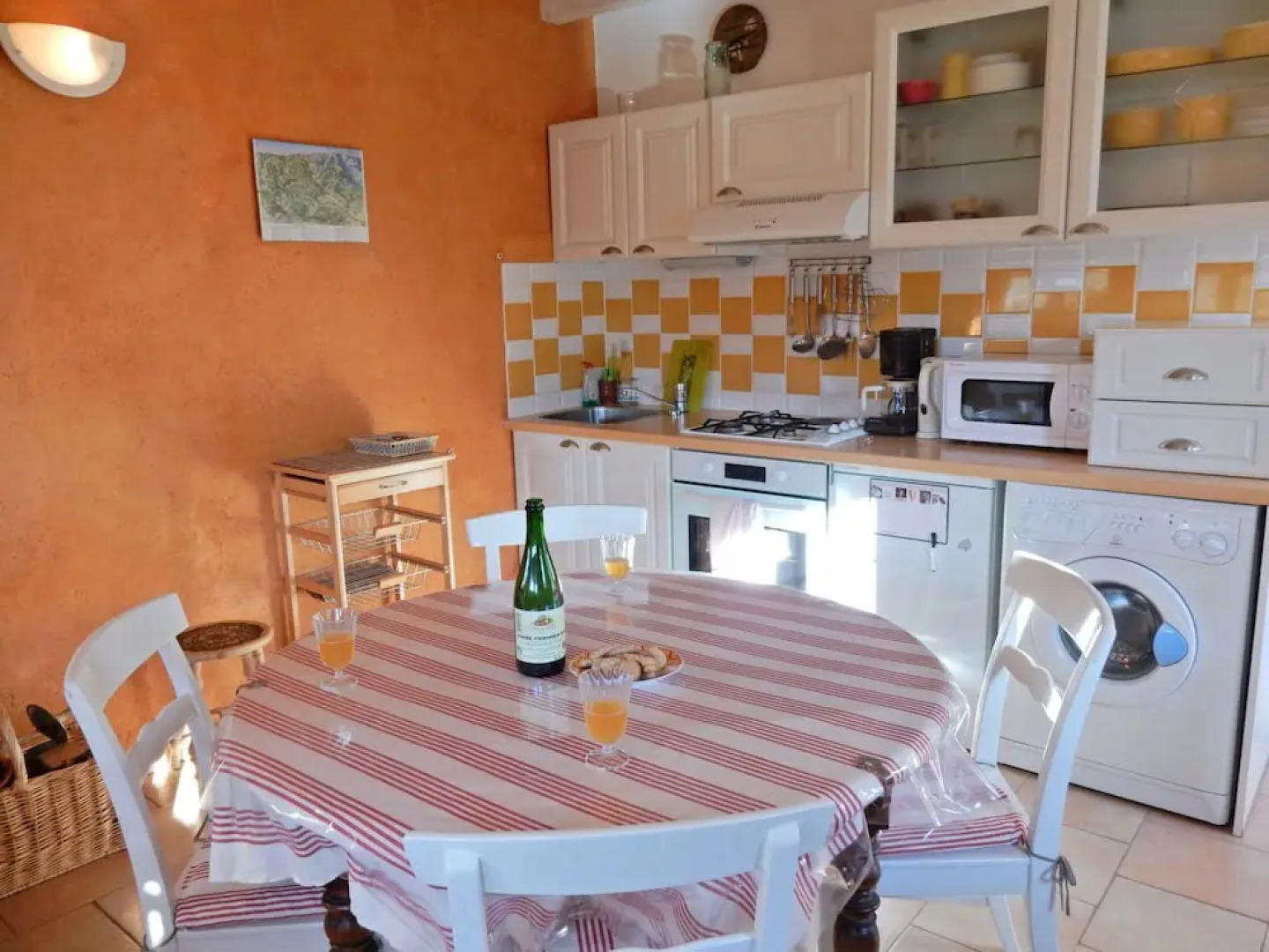 Cozy Home in Haut-du-them-château-lambert With Garden