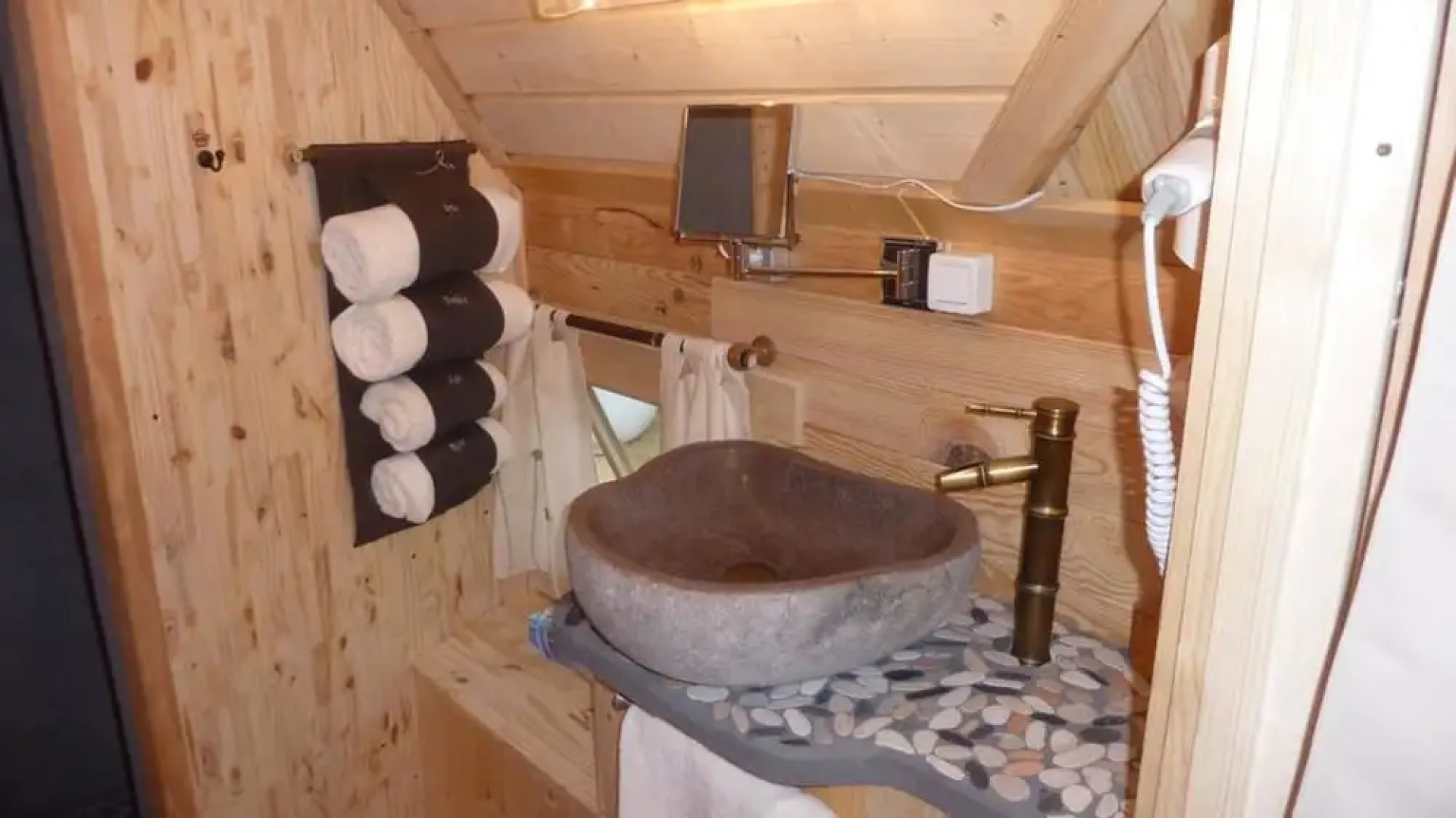 Chambres d'Hôtes Le Bassin du Tertre