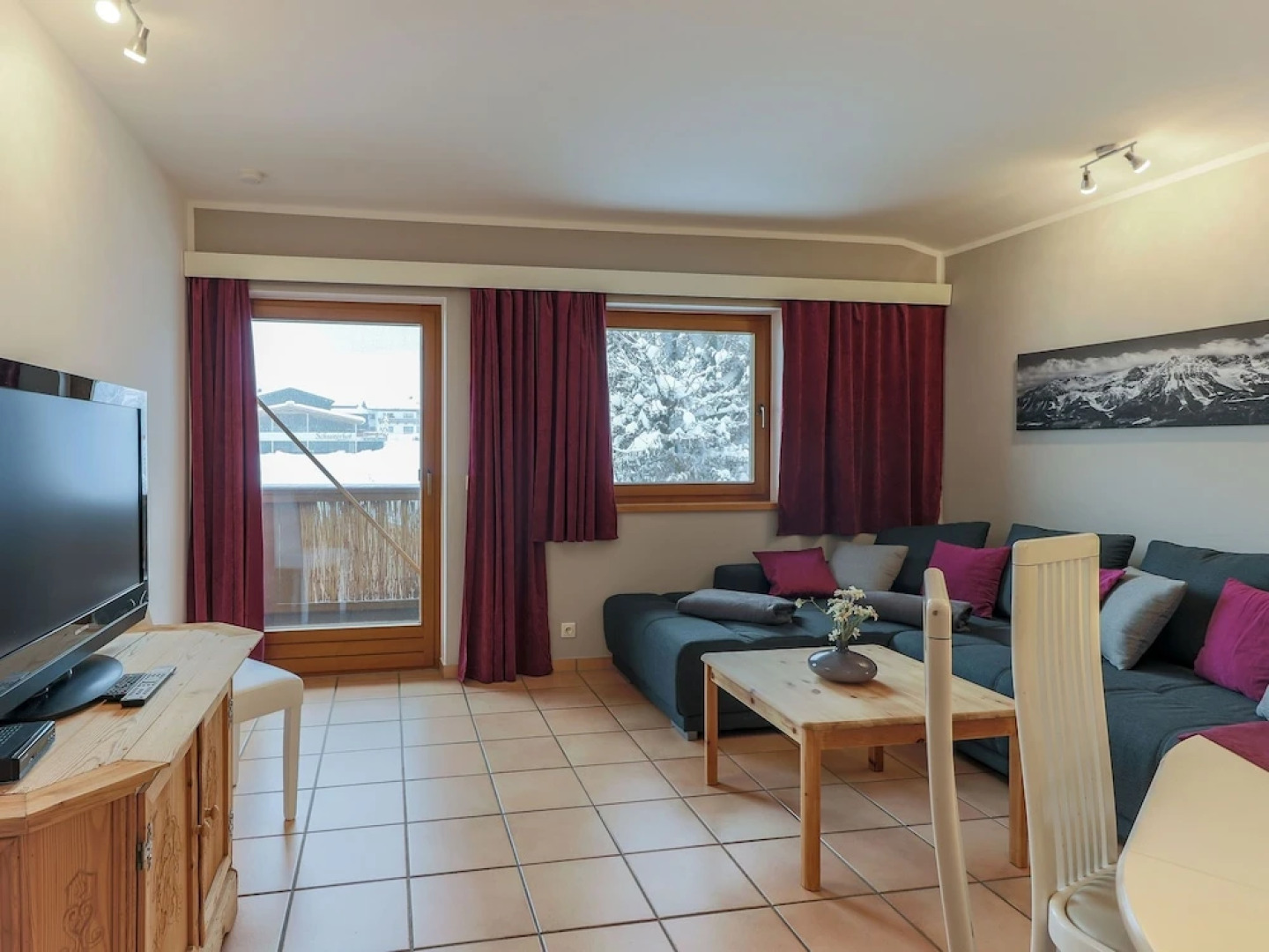 Urban Apartment in Itter near Edelweiss Communal Pool & Ski Lift