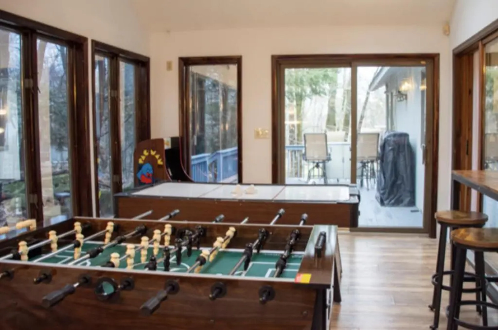 Sun-filled Gem Packed with Amenities