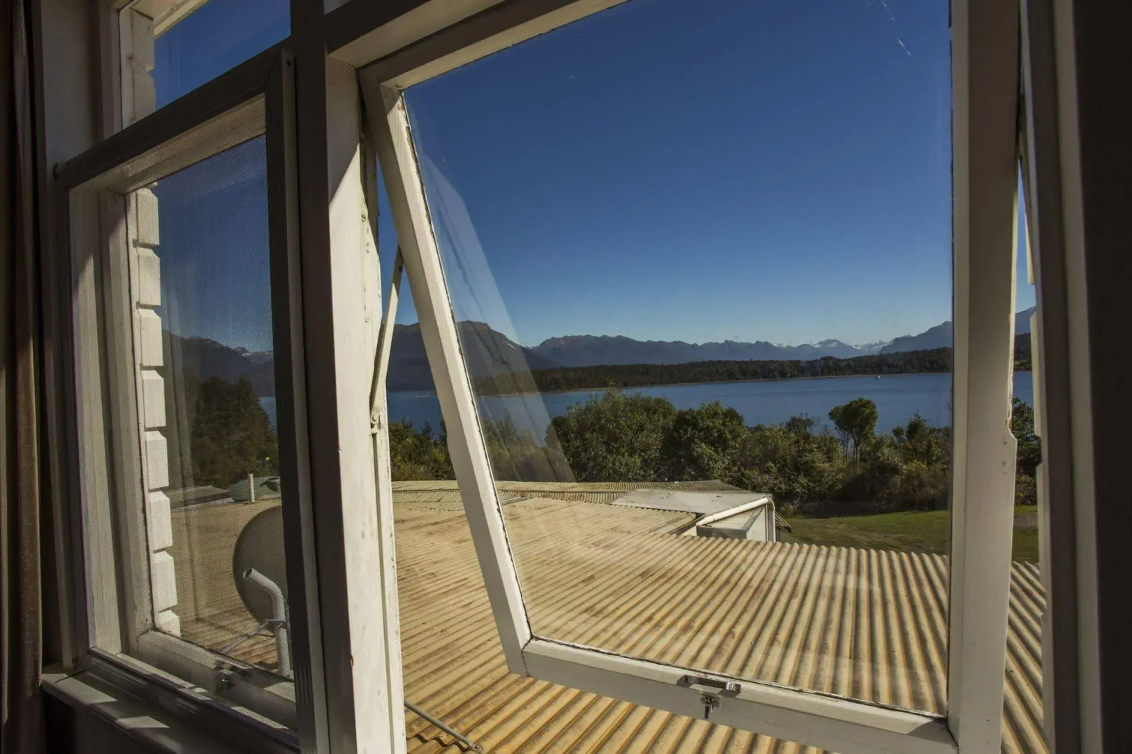 Fiordland National Park Lodge