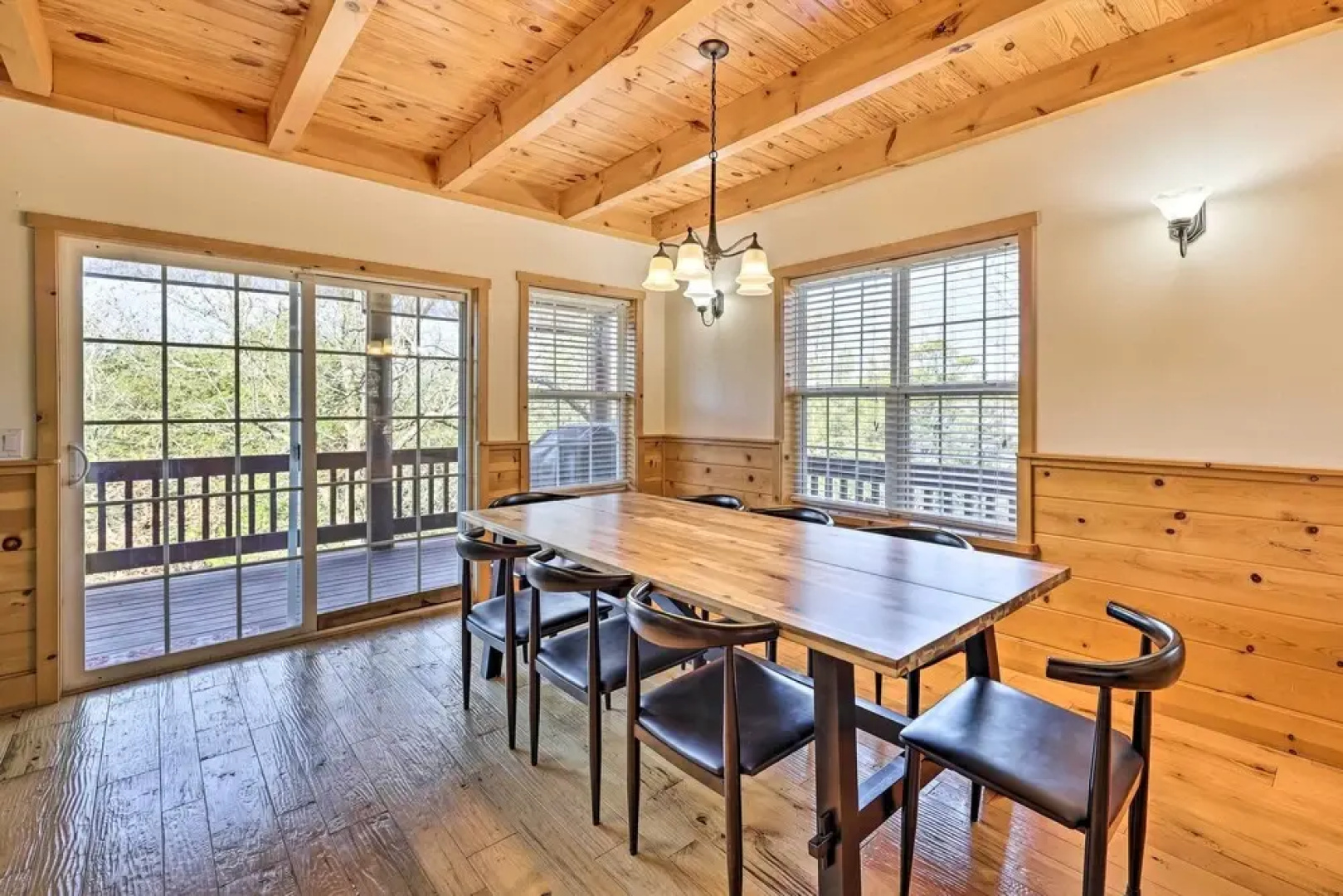 Family-friendly Cabin By Golf Course & Marina
