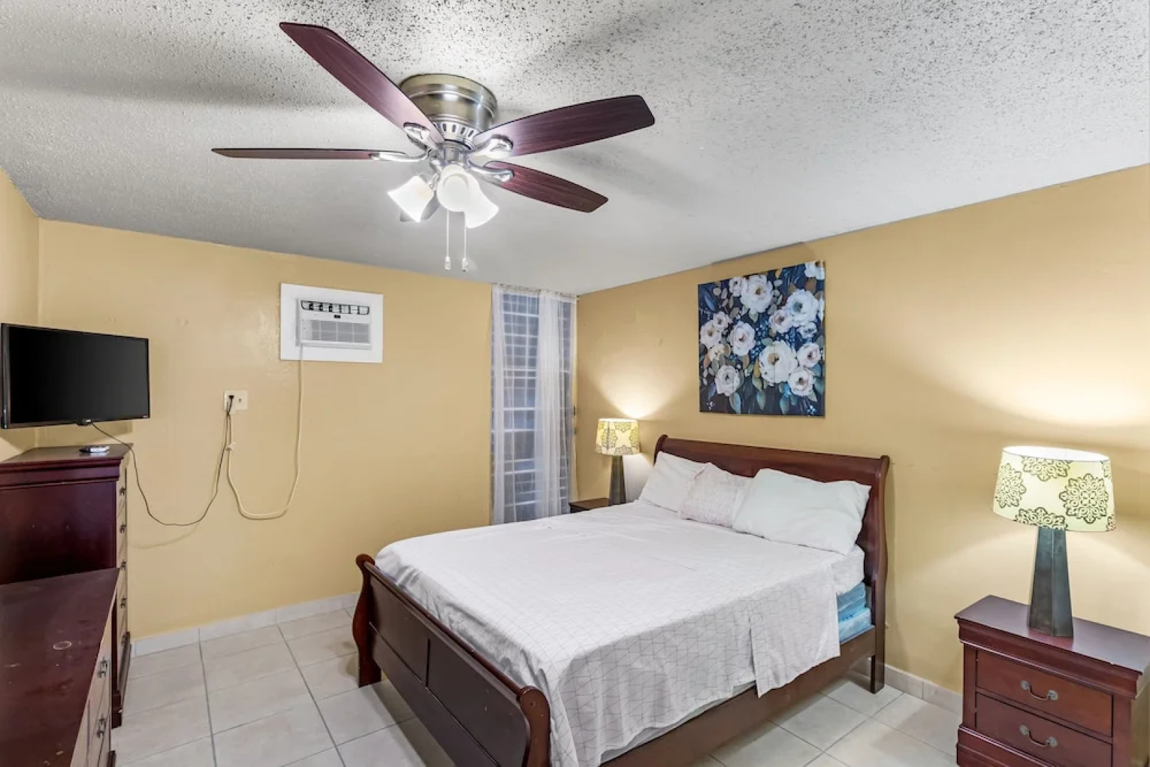 Caribbean View 1 Bedroom Condo by RedAwning
