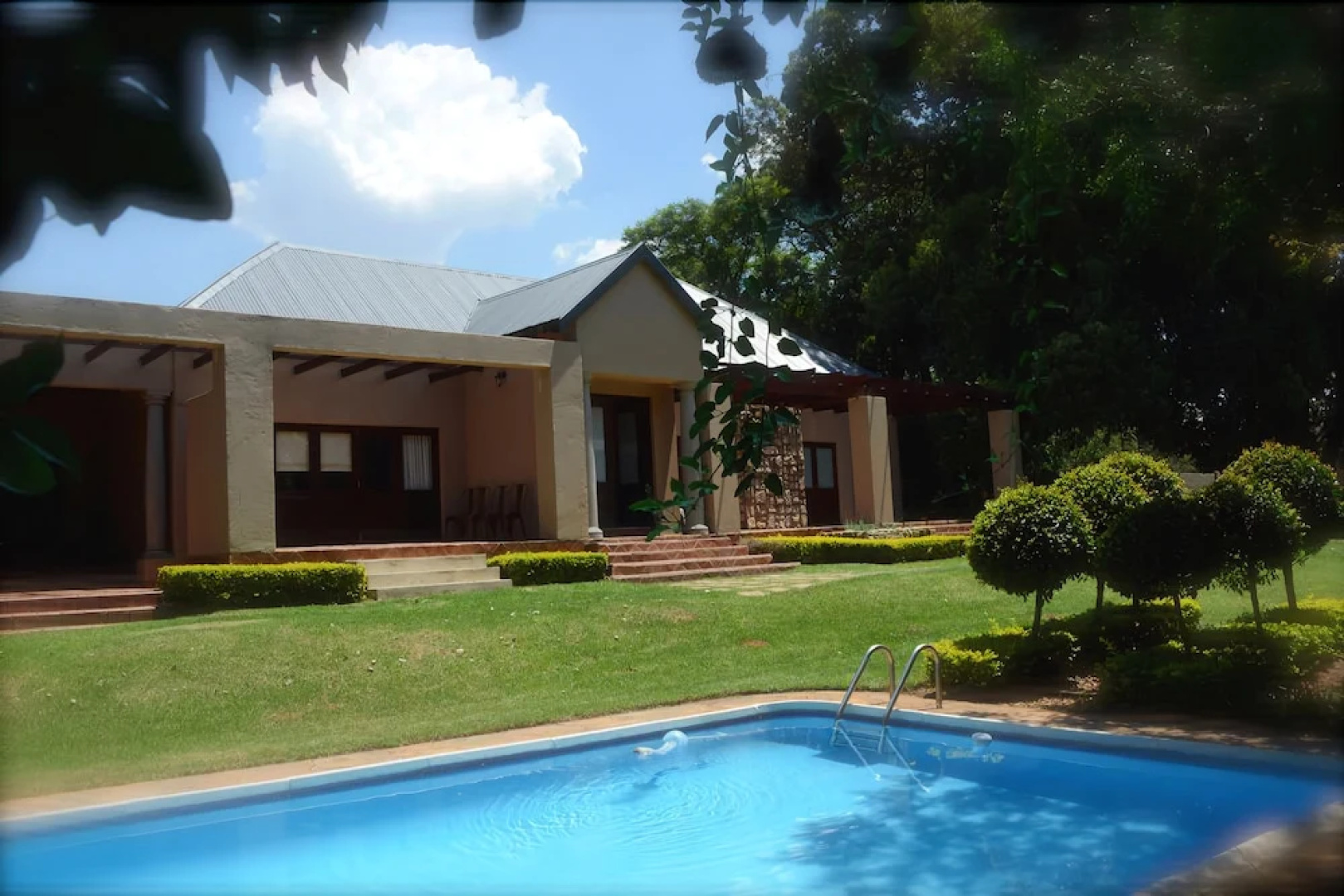 Elegant Manor Guest House