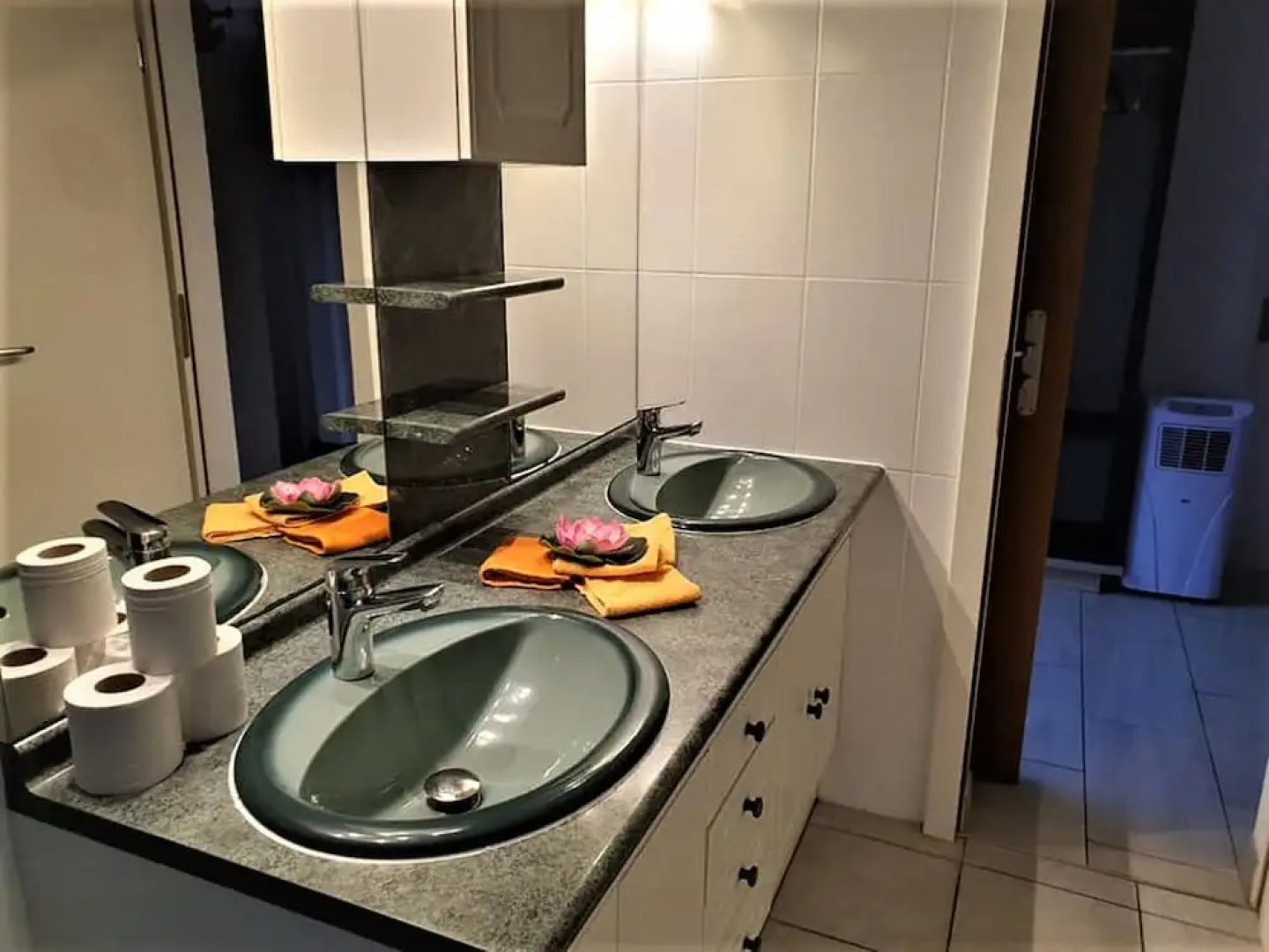 relaxe at home ds 3pc or studio furnished jacuzzi and pool in summer covered