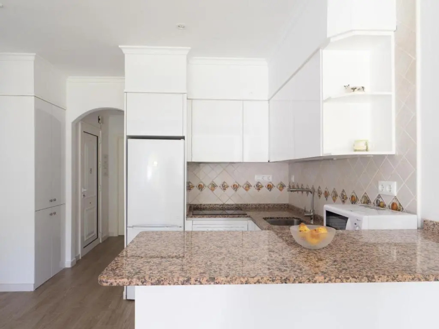 House In Private Urbanization